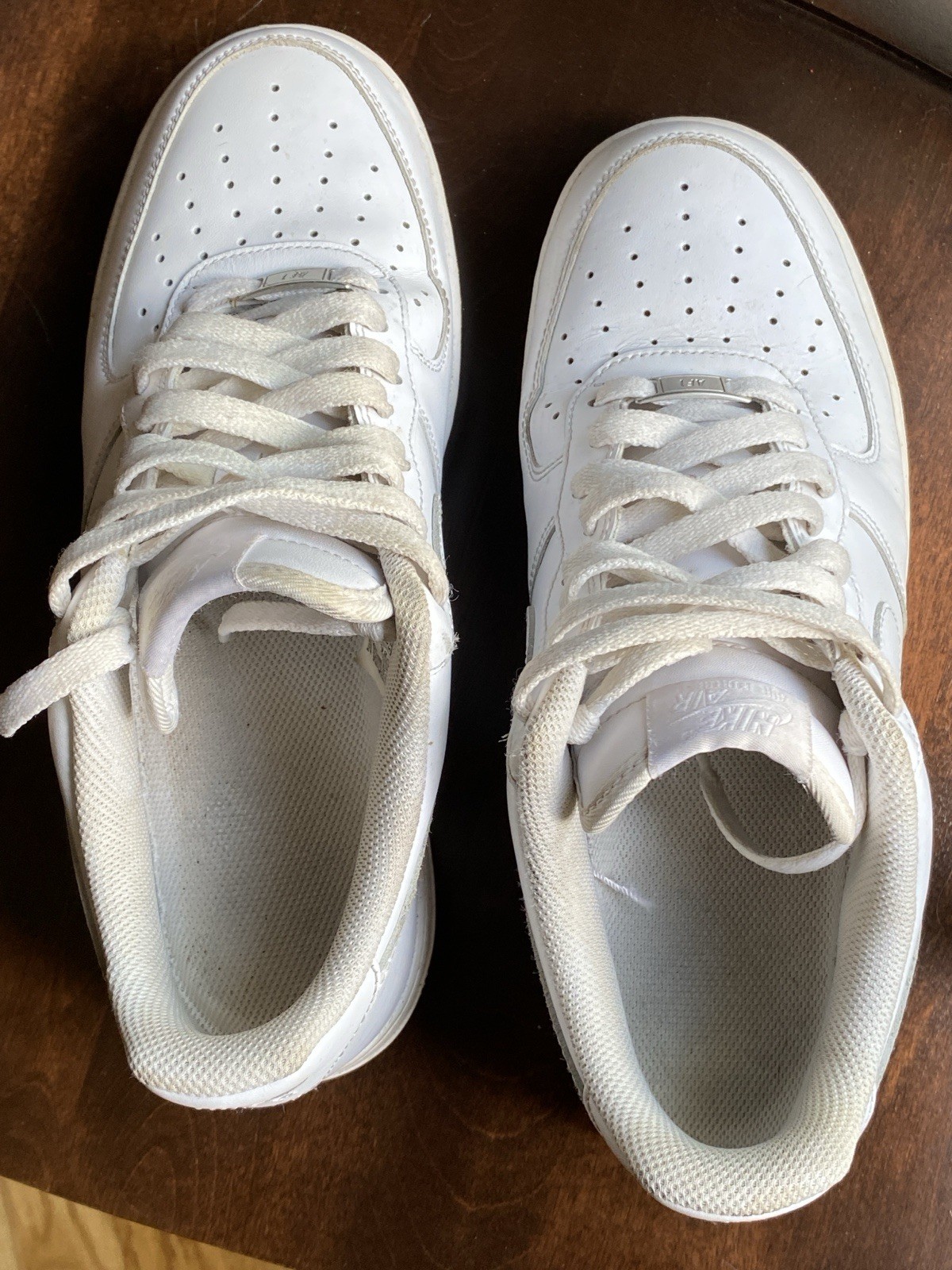 Nike Air Force 1 ’07 Triple White Size 9.5 Sneakers CW 2288-111