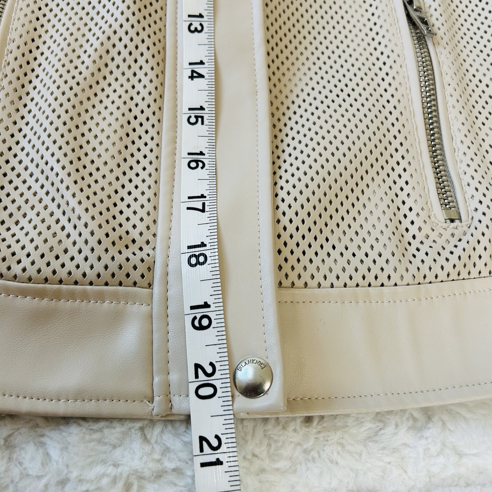 Blank NYC Imelda Cream Perforated Vegan Leather Moto Zip Jacket Womens Sz XS
