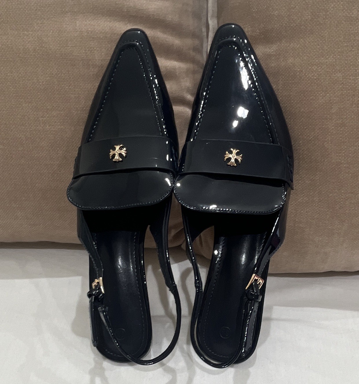 Tory Birch Navy Blue Patent Leather Pointed Toe Slingback Heels 8.5 Buckle Chic