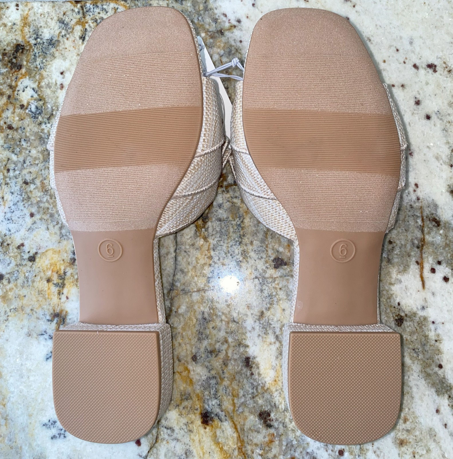 NEW W/TAGS A NEW DAY LYTA RAFFIA RUFFLE SANDALS W/MEMORY FOAM INSOLE WOMENS SZ 6
