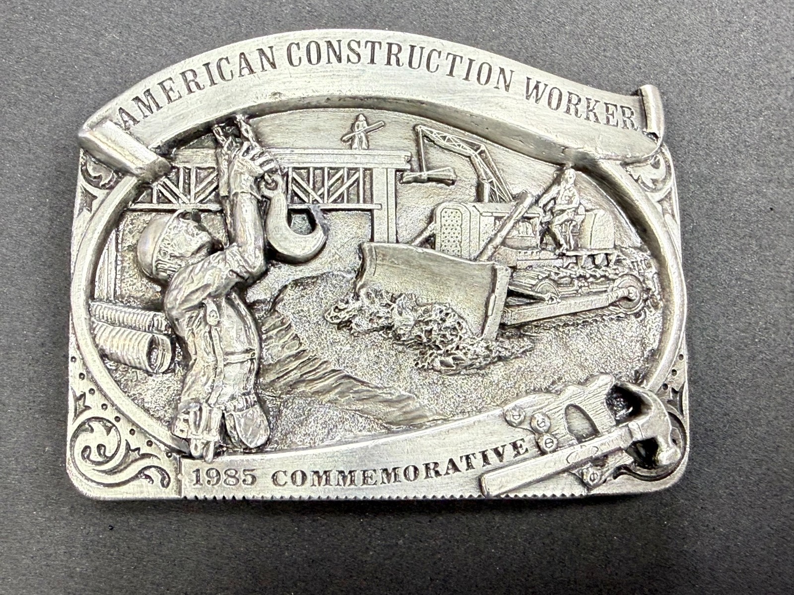 American Construction Worker 1985 Commemorative Belt Buckle by Arroyo Grande