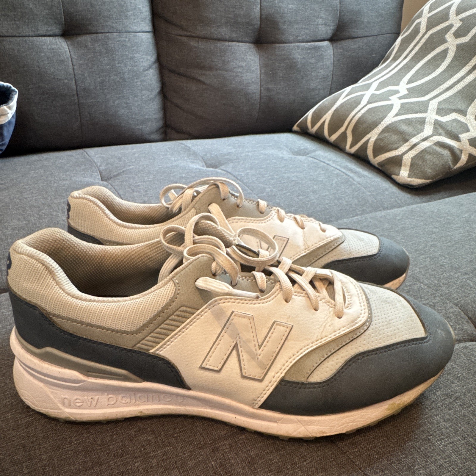 New Balance Men’s Golf Shoes. Low Top Lace-Up Athletic Sneaker