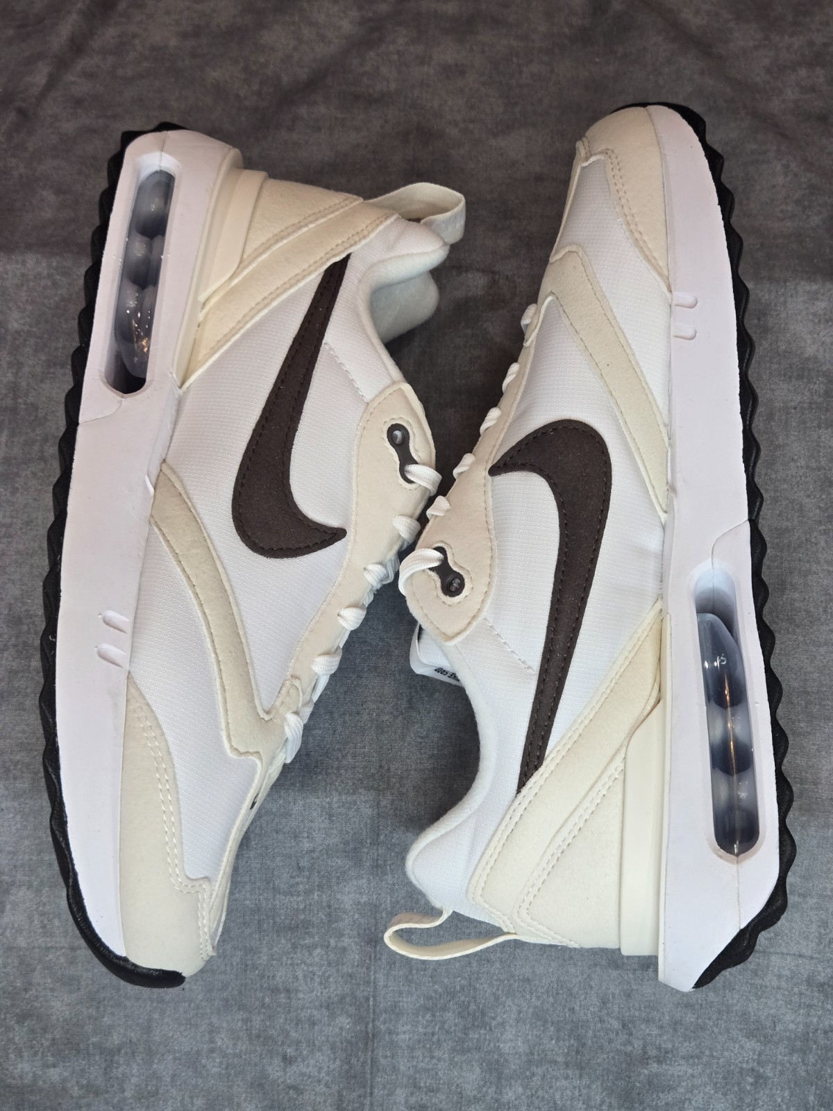 Nike Air Max Dawn Phantom Baroque Brown Women’s 8 / 6.5M Style# DC4068-102