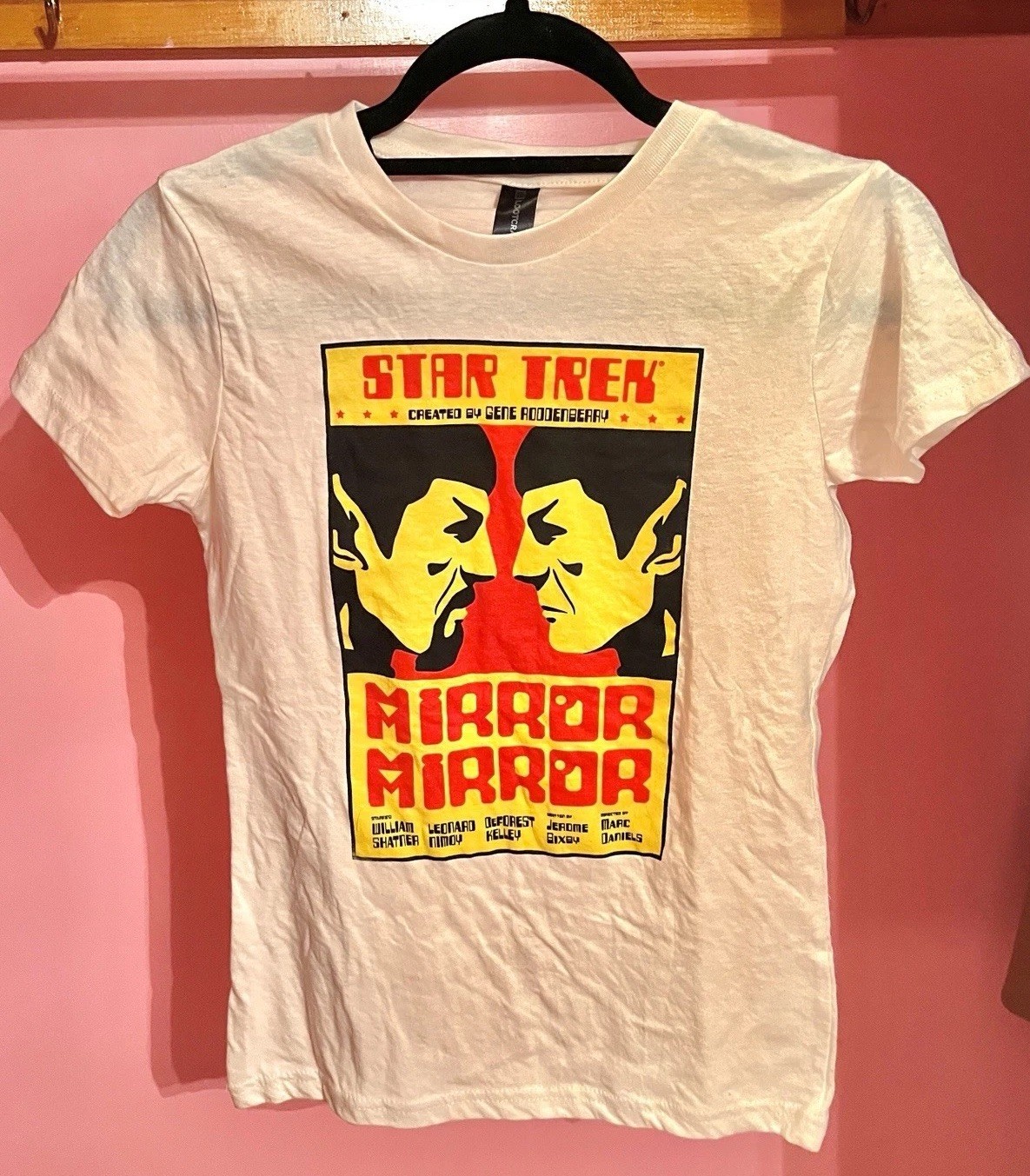 Star Trek Mirror Mirror Medium T-Shirt, Loot Crate Exclusive 2017