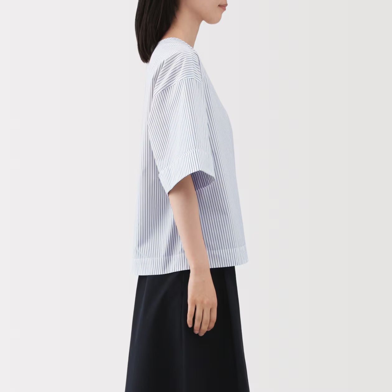 MUJI Womens Quick Dry Broadcloth Half Sleeve Blouse Navy Stripe FedEx
