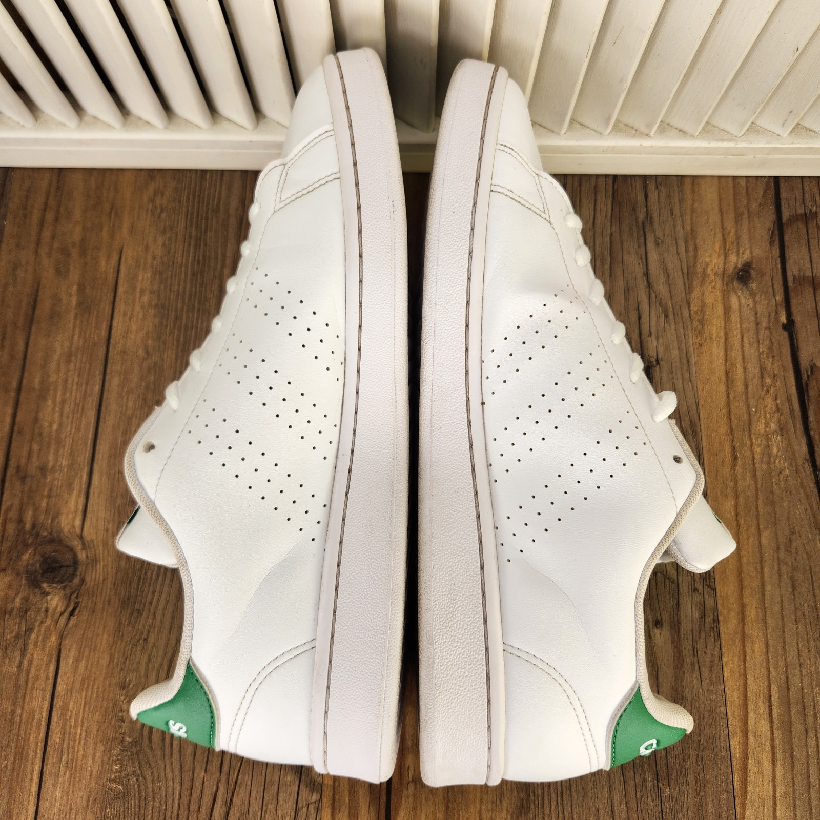 Adidas Advantage Sportswear Mens Sz 9.5 White Green Leather Tennis Shoes GZ5300