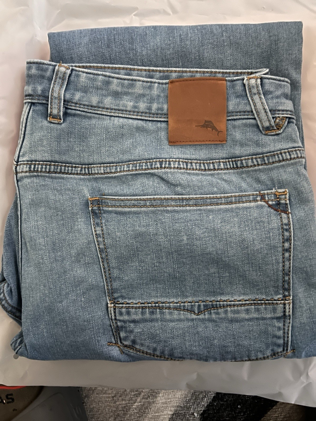 Tommy Bahama Jeans Cayman Islands Relaxed Lite Indigo TD114298 38×32 38 Waist