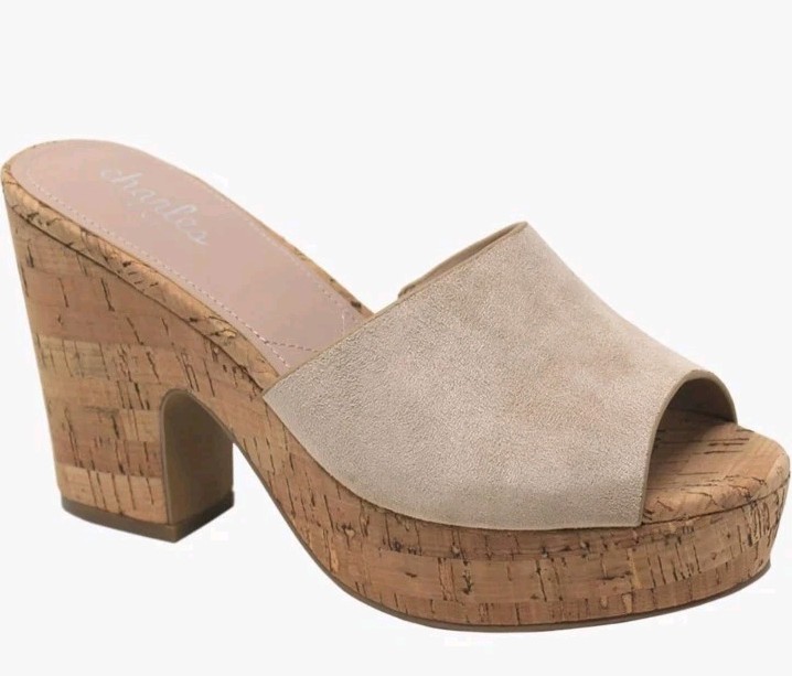 Charles by Charles David Wedge Sandals 8.5M, Worn Once, Excellent, Nude/Beige