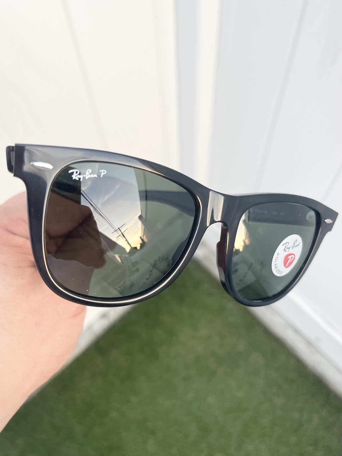 NWT Authentic Ray Ban Polarized Large Classic Wayfarer RB2140 2140 Black 54/18