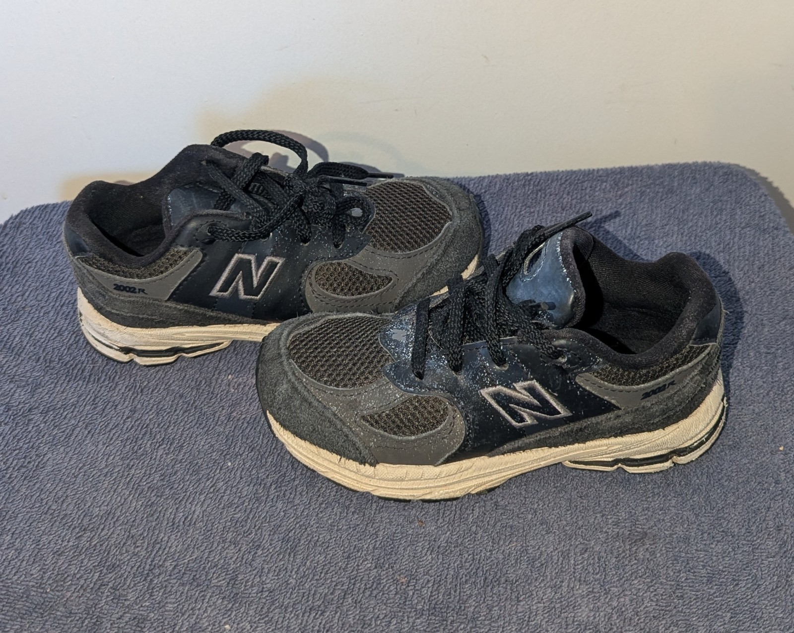 New Balance 2002R Toddler Black Phantom Size 10 M Sneakers IC2002BK