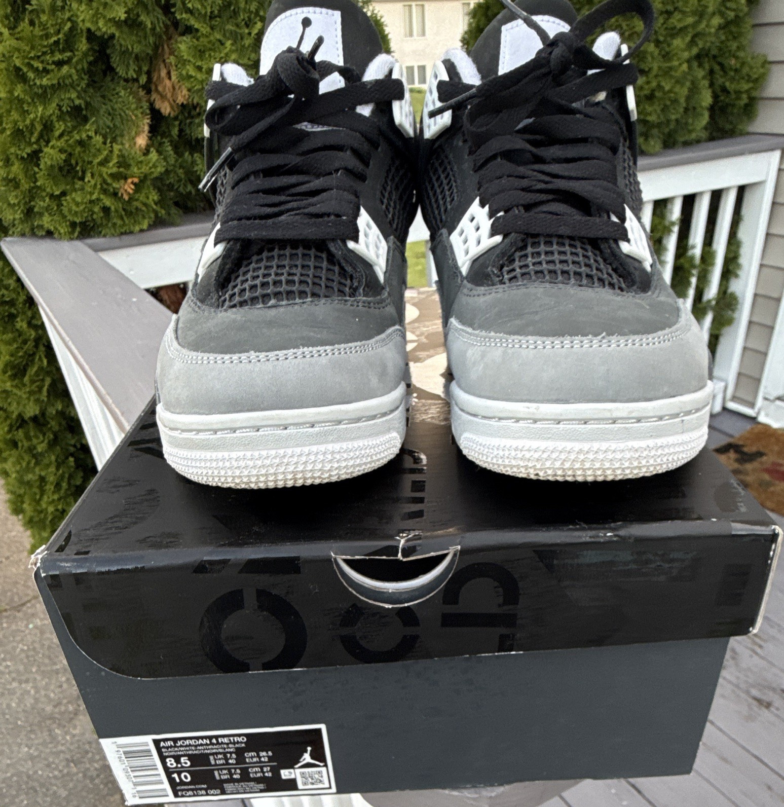 Jordan Air Jordan 4 Retro Mid Top Men’s Sneakers Black/Gray/White Lace Up