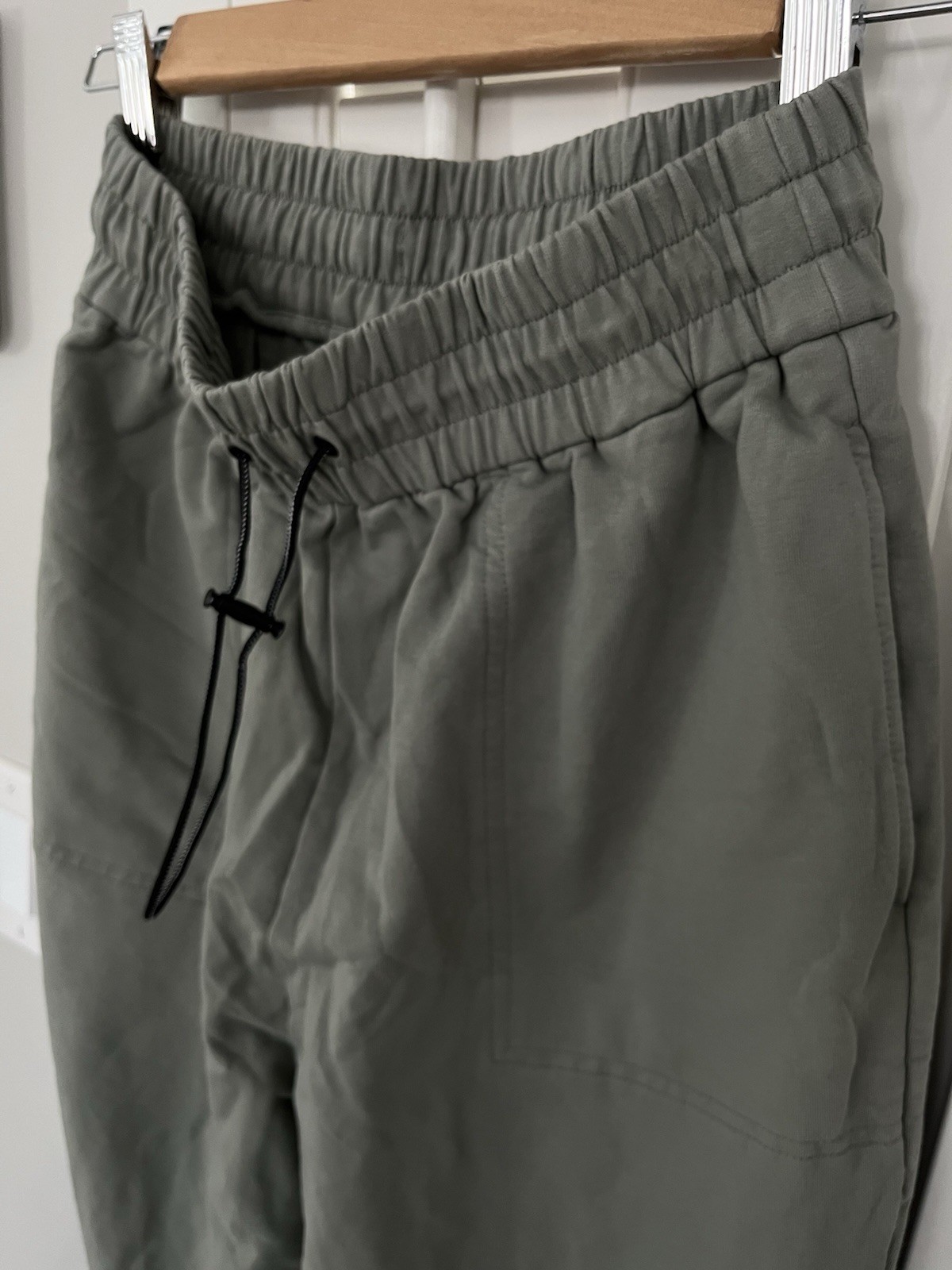Varley Nevada Sweatpants Green Joggers Women’s Small Athleisure Yoga Active EUC