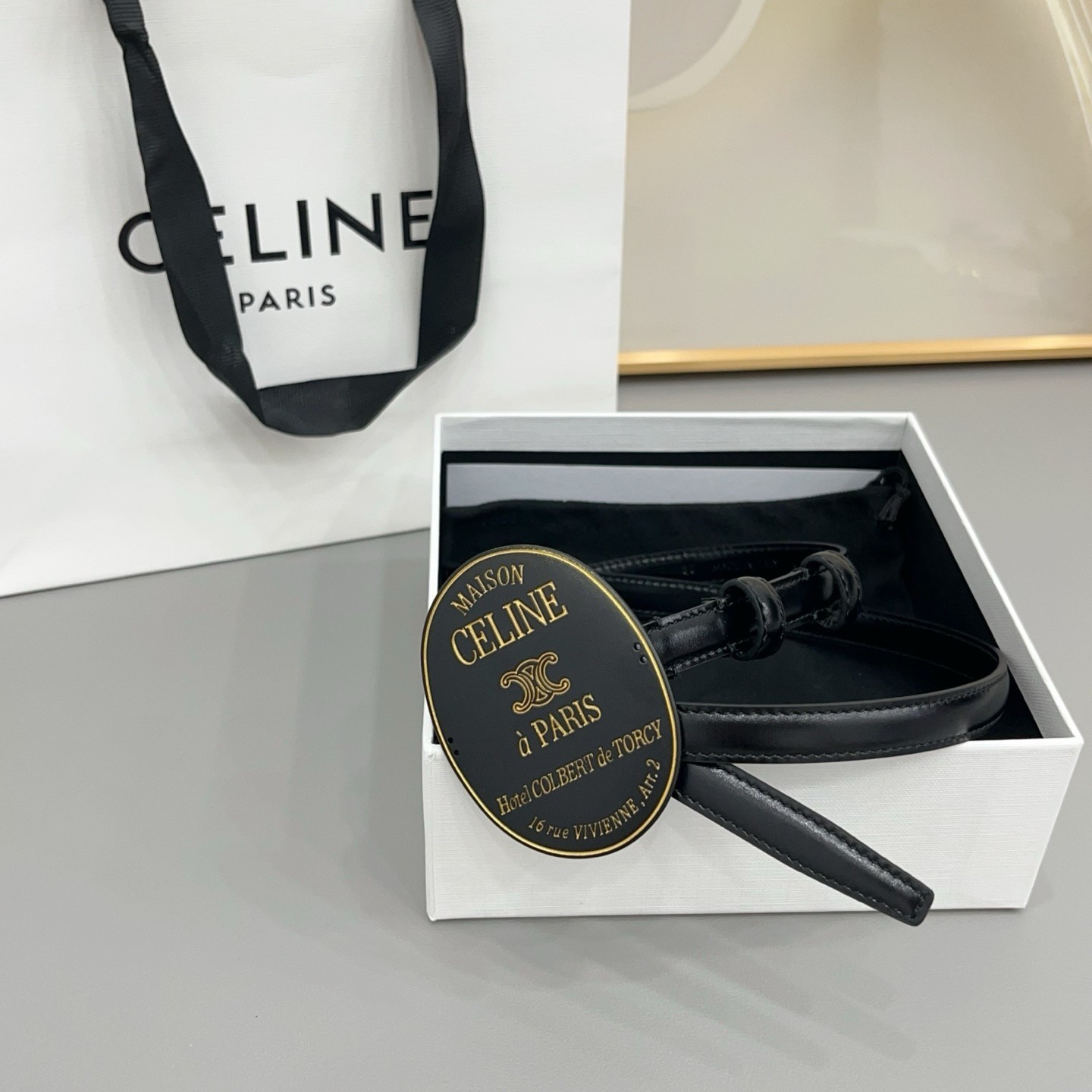 Women’s Celin*e 1.3cm/0.51in Black Leather Belt Black retro oval badge buckle
