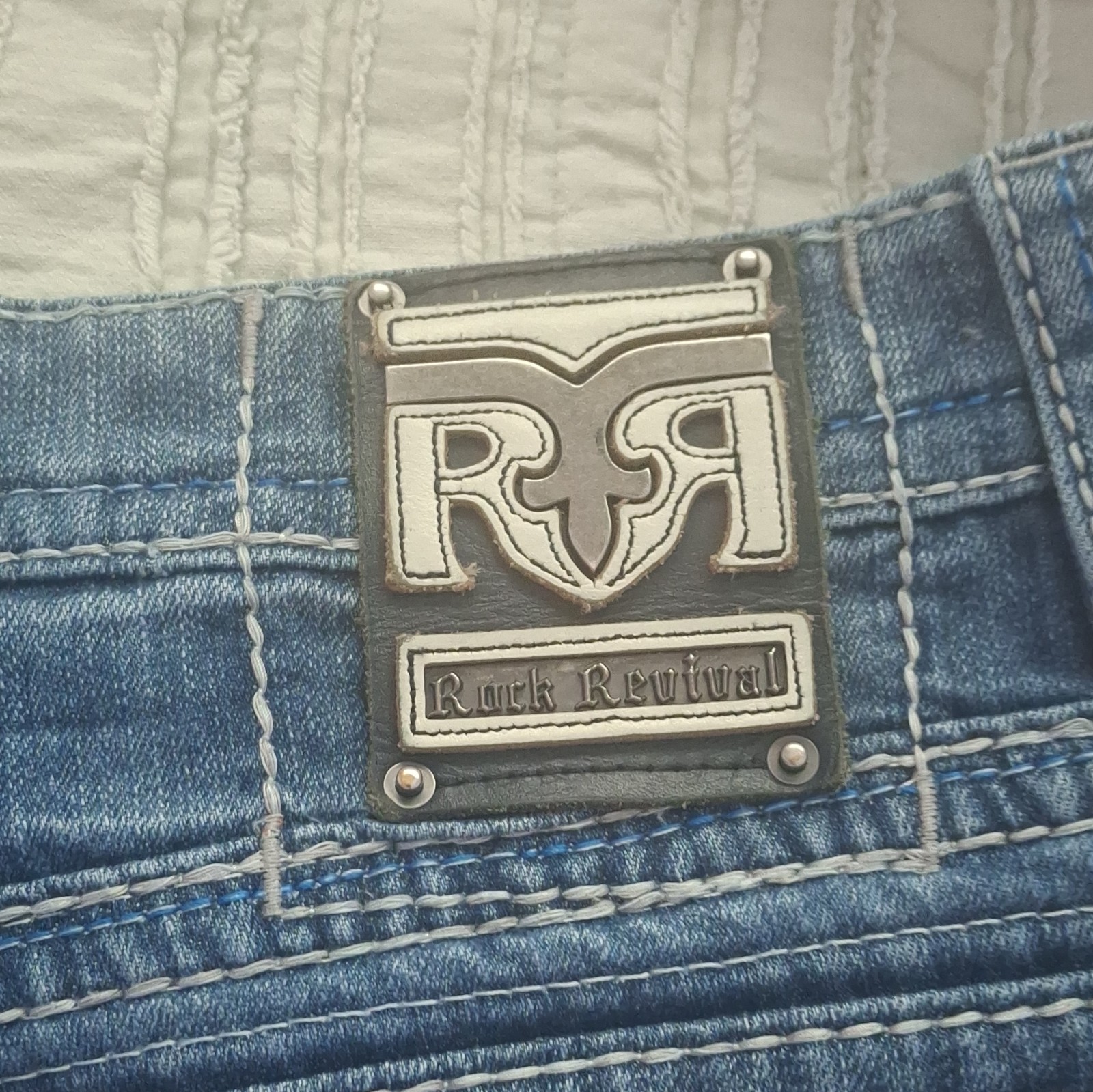 Rock Revival Men’s Blue Denim Straight Fit Jeans Medium Wash Stretch 5-Pocket