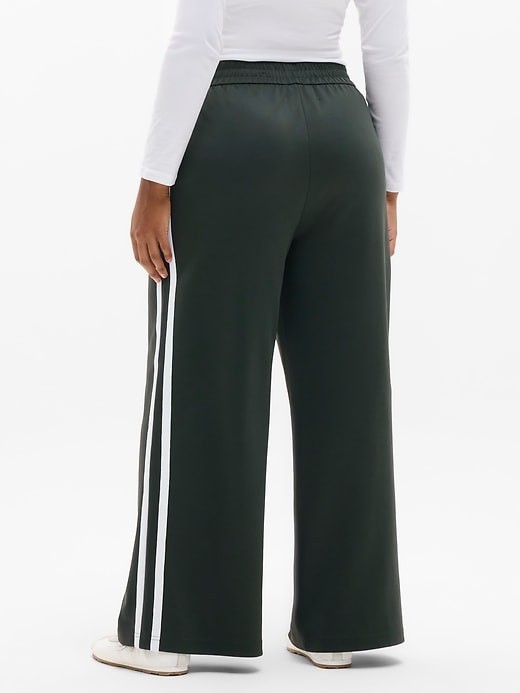 Athleta M Medium Tempo Mid Rise Wide Leg Track Pant Elm/White NWT!
