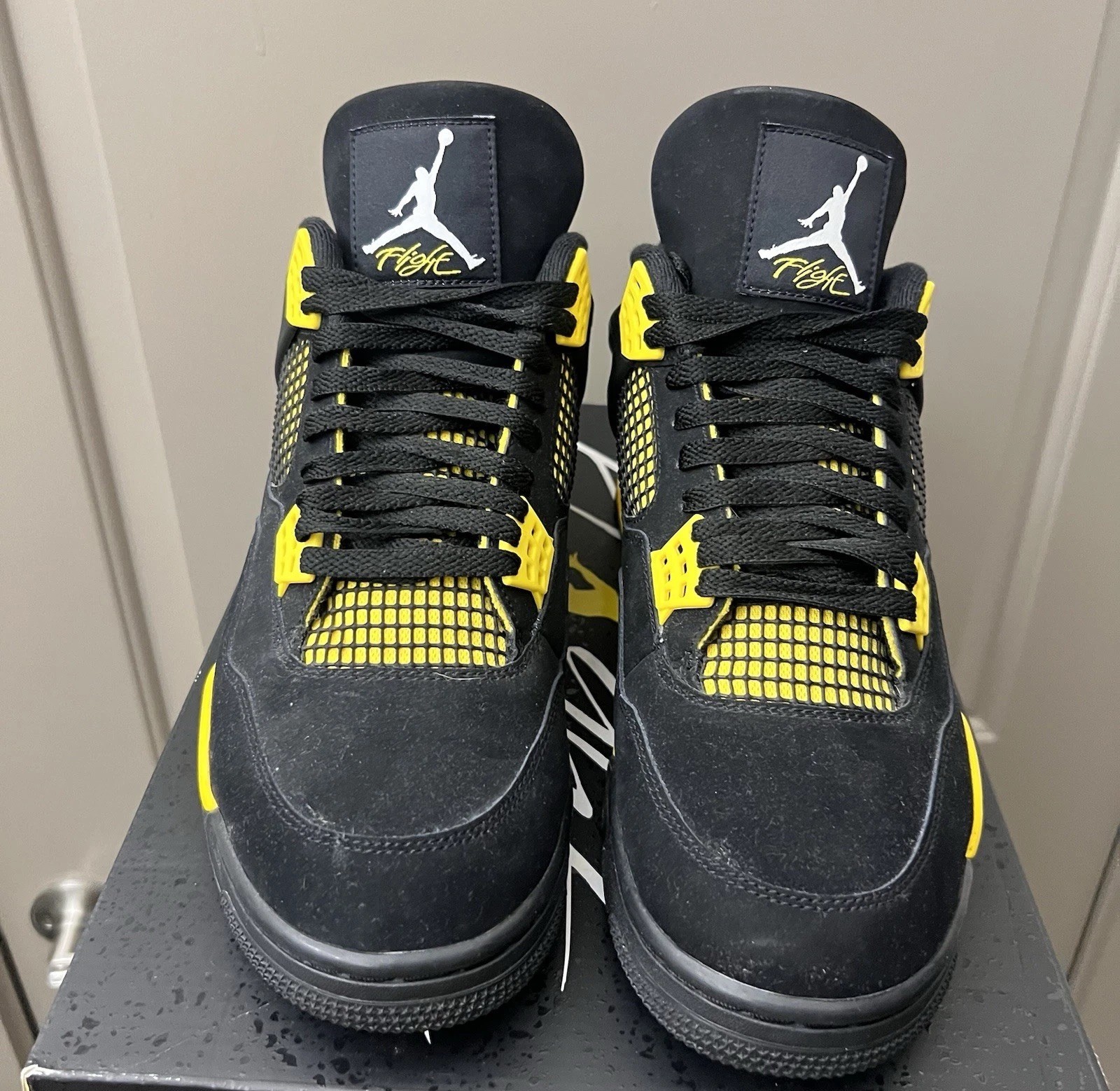 Air Jordan 4 Retro 2023 “Thunder” DH6927-017 Size 12M **no Box**