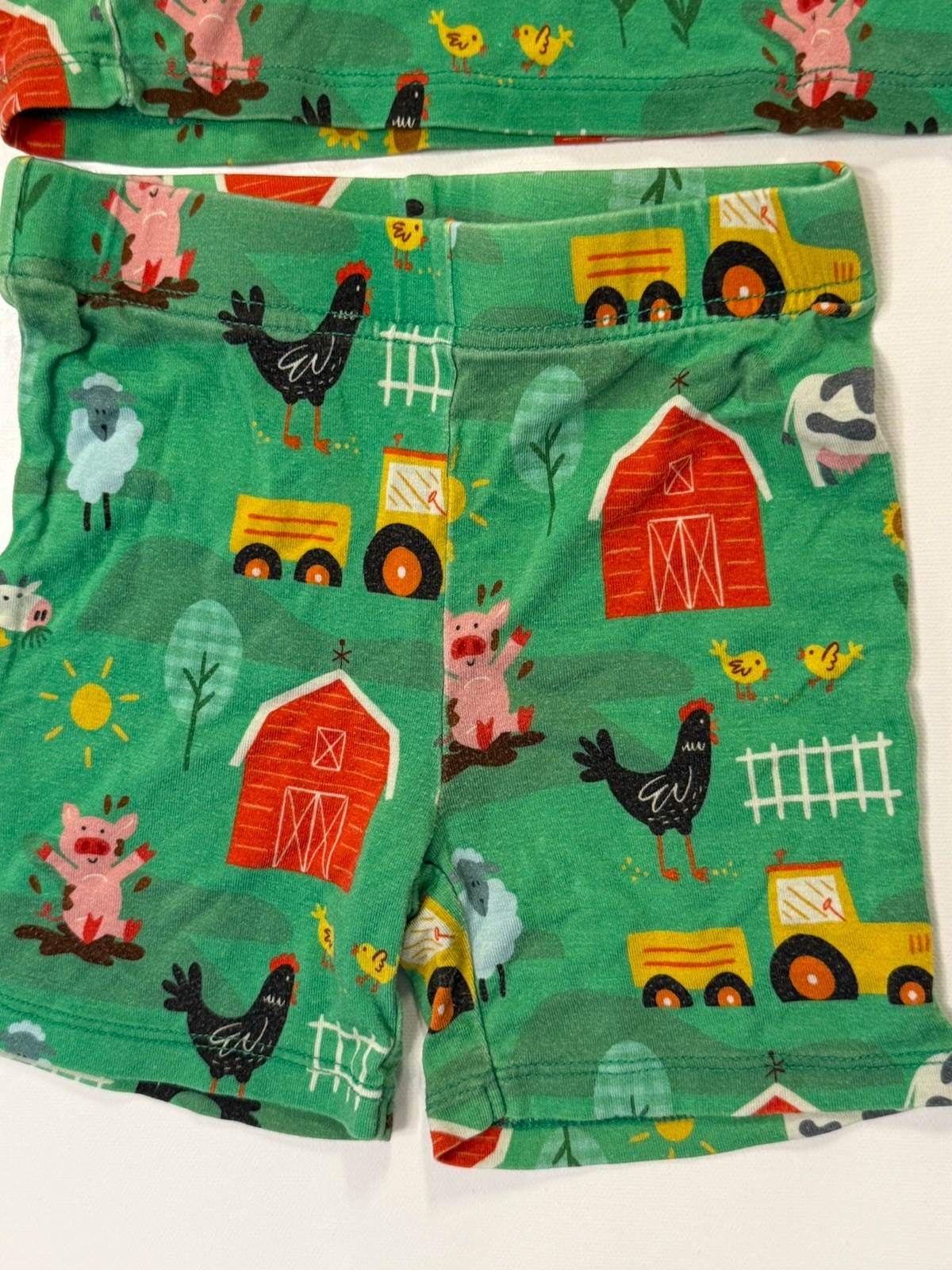 Kiki + Lulu size 2T viscose bamboo pajama set Farm Animals long sleeve shorts