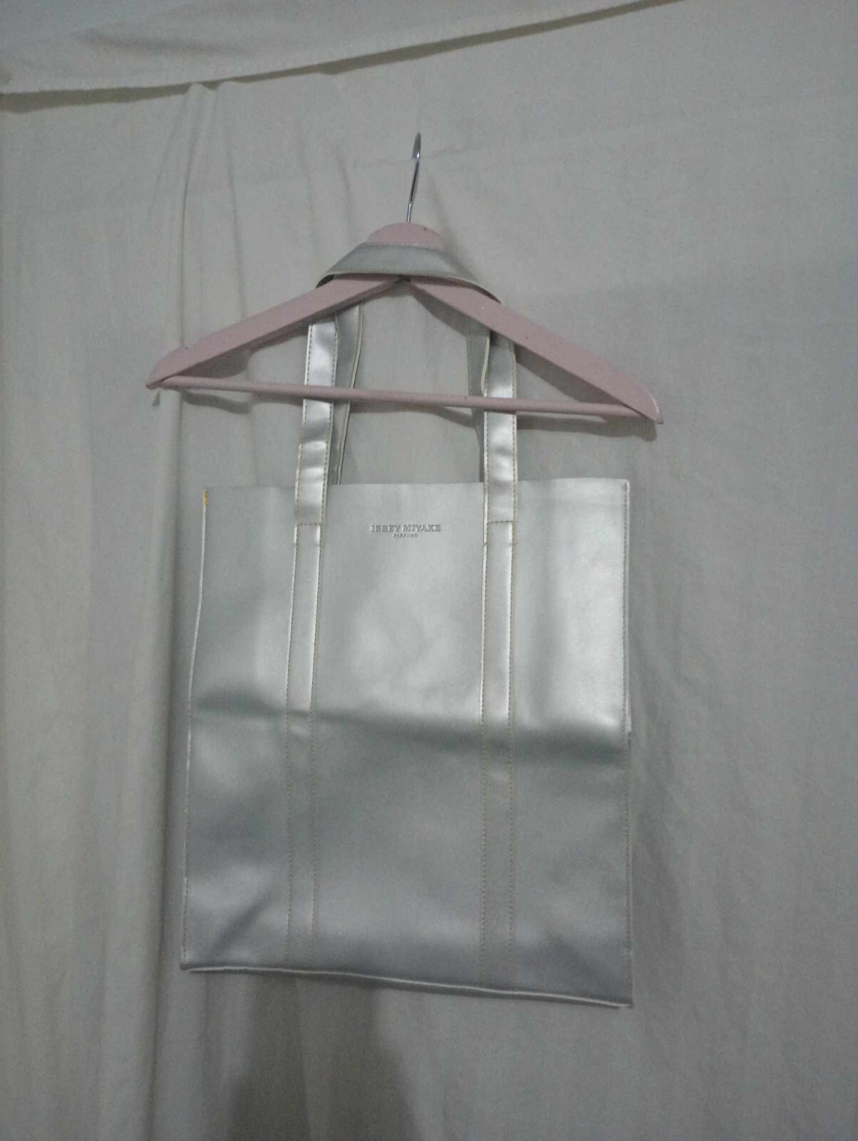 Issey Miyake Parfums Silver Tote Faux Leather Bag Travel Large Shopper (byt8)