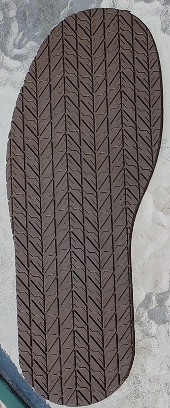 Tire Tread rubber replacement soles, (1 pair) 4mm, 325 x 125mm, MEDIUM BROWN