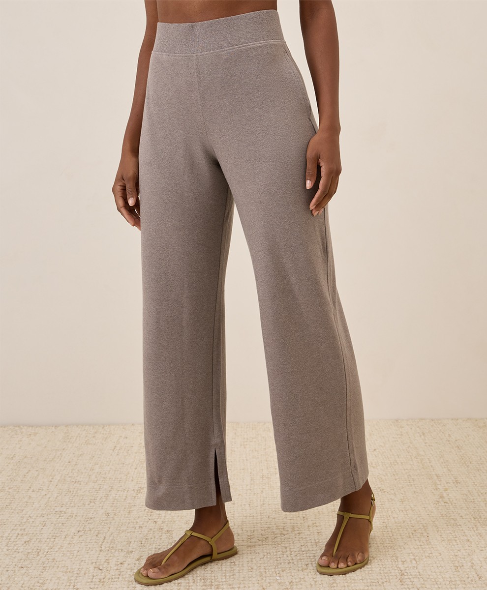 Pact Women’s Airplane Wide Leg Pant Medium Deep Taupe Heather 26″ Inseam