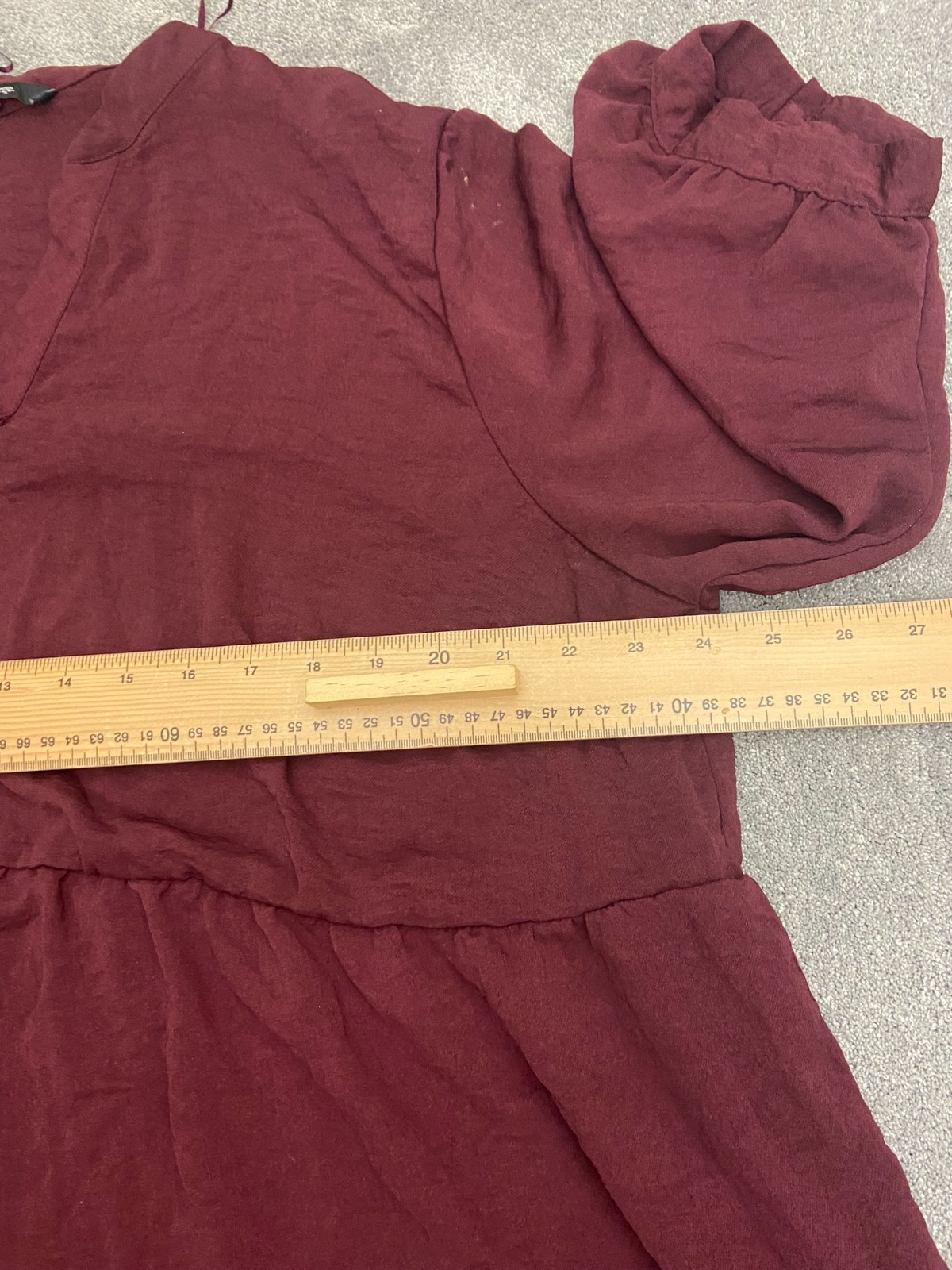 George womens burgundy top 3/4 sleeve polyester size 20 Pit to pit 24 in