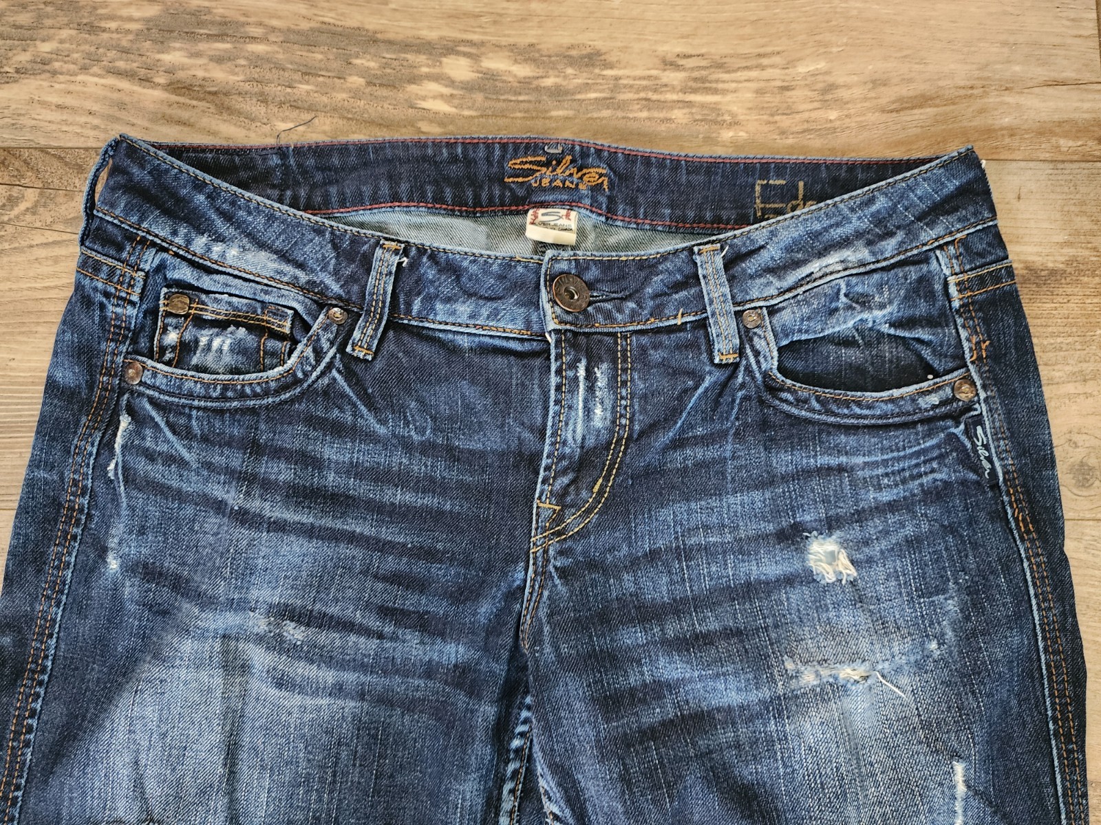 Silver Jeans Eden Flare Womens Jeans | Dark Wash Distressed | sz 31/33