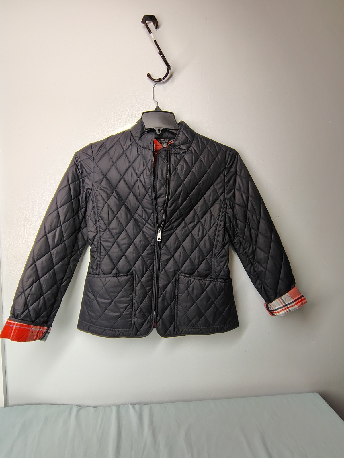 L.L.Bean Signature Women’s Black Quilted Zip Lined Short Jacket Size 4