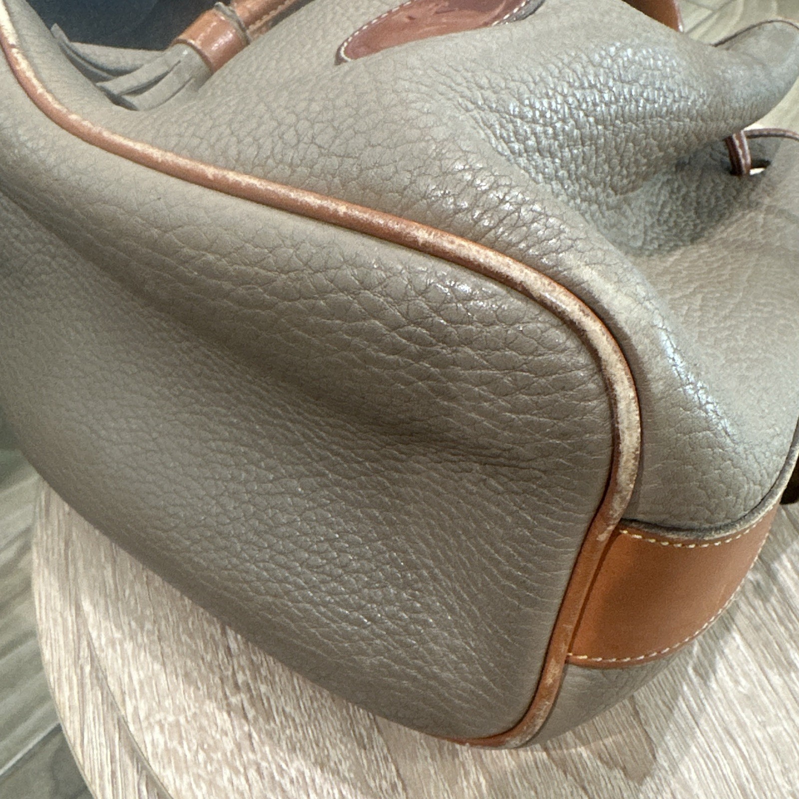 Dooney & Bourke Vintage Pebbled Taupe Drawstring Bucket Bag Detachable Strap