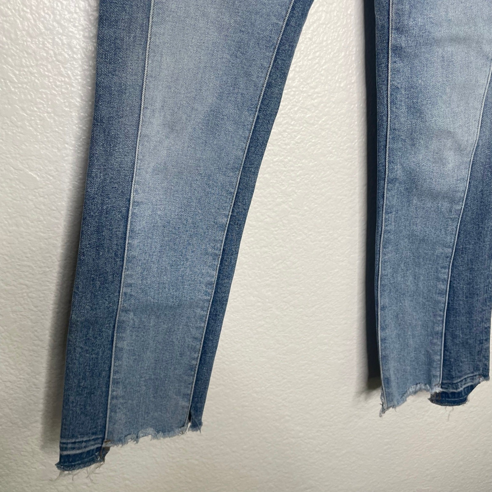 DL1961 Mara Straight Ankle Jeans Two Tone Colorblock Raw Hem Blue Size 26