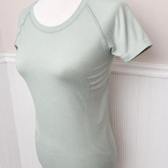 Lululemon Swiftly Tech Short Sleeve 2.0 Shirt