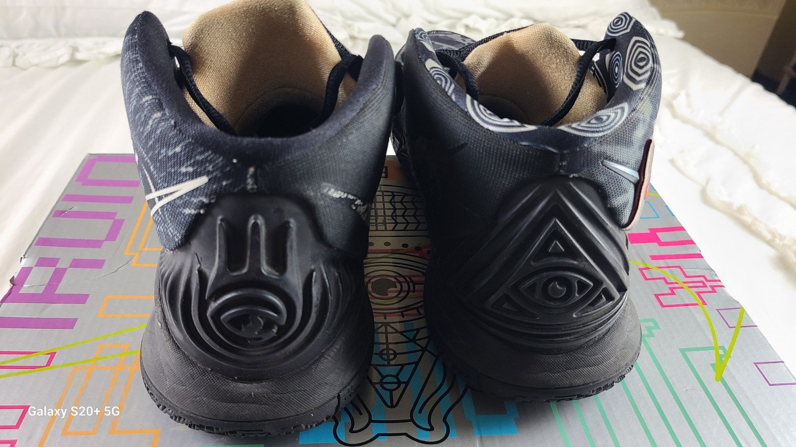 Kybrid S2 Nike Black-Atomic Pink Size 9