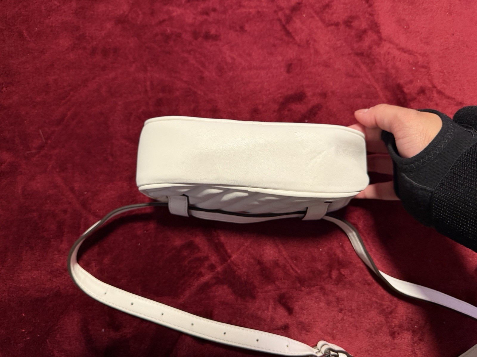 Michael Kors White Quilted Small Crossbody Zip Closure Adjustable Strap Silver