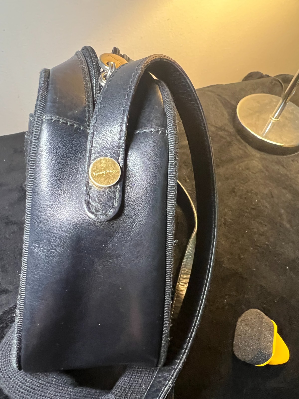 Authentic Ferragamo Vara Bow Crossbody Bag Black Leather Made Italy