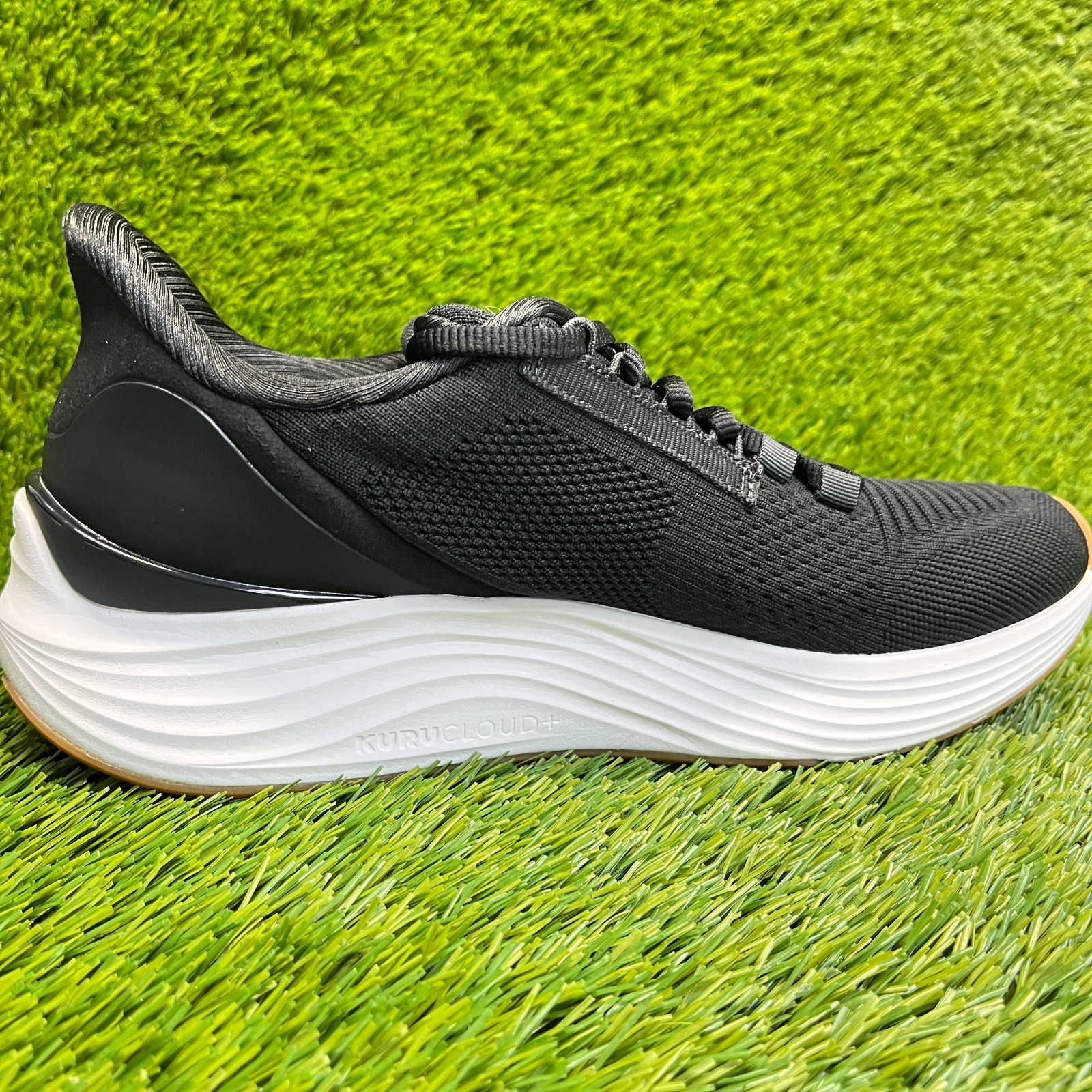 Kuru Atom 2 Womens Size 9D Black White Athletic Running Walking Shoes Sneakers