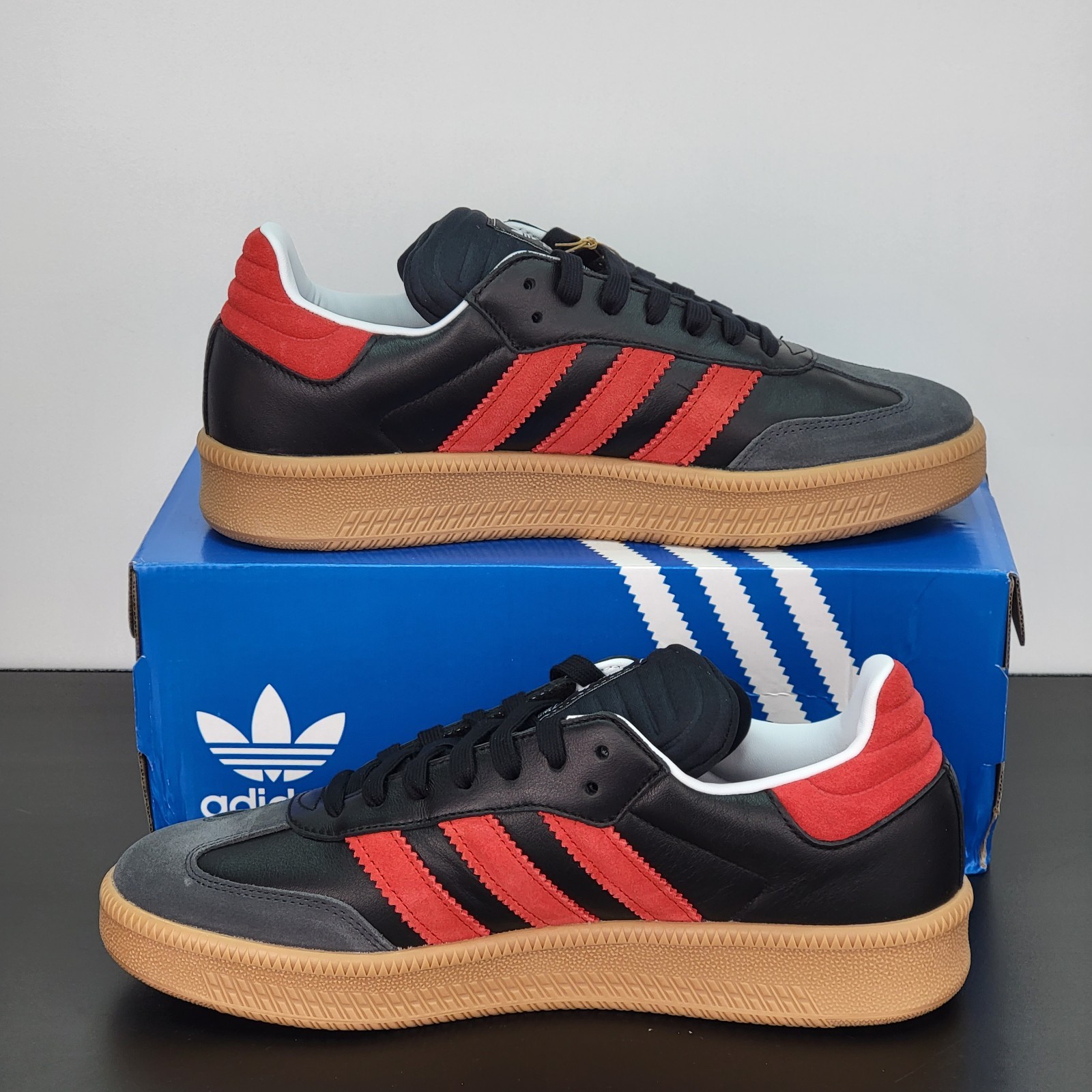 Adidas Samba XLG Men’s Size 10 Athletic Shoes Black Red Soccer Sneakers