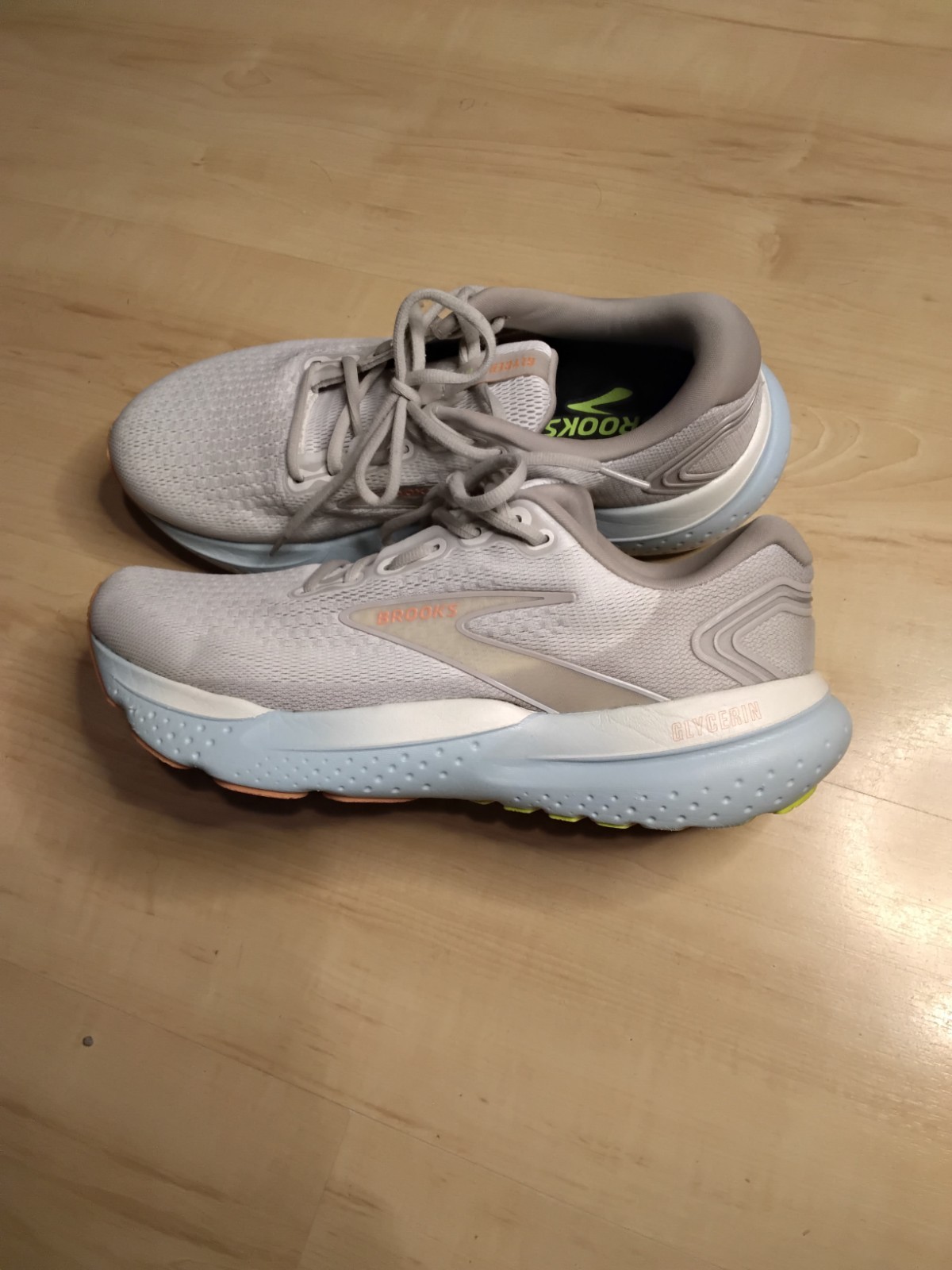 Brooks Glycerin 21 Womens Running Shoes Sz 11 WideD Gray/blue Athletics.