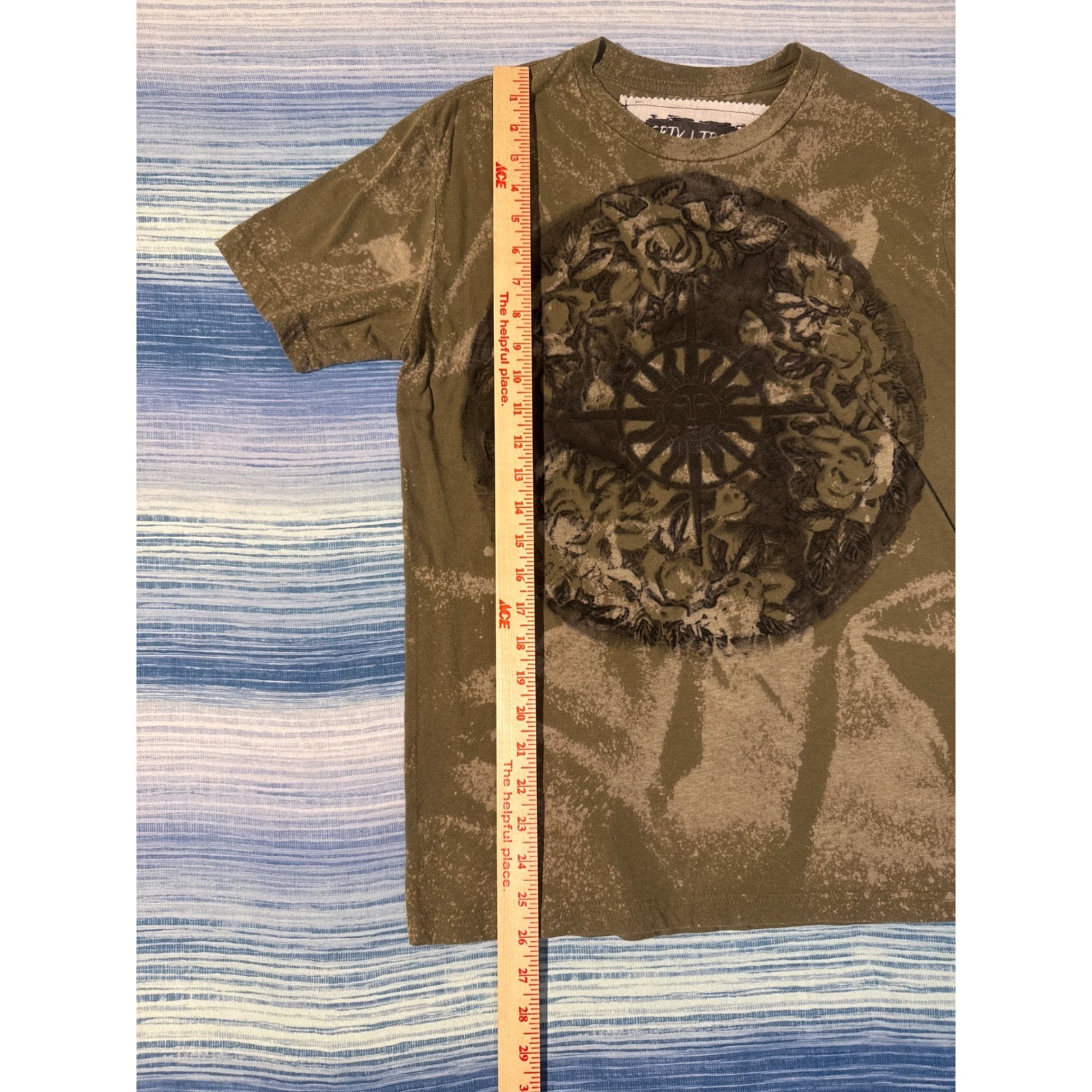 Upcycled Bleach Wash Rose Compass Block Print Tee Olive Green Mens Small