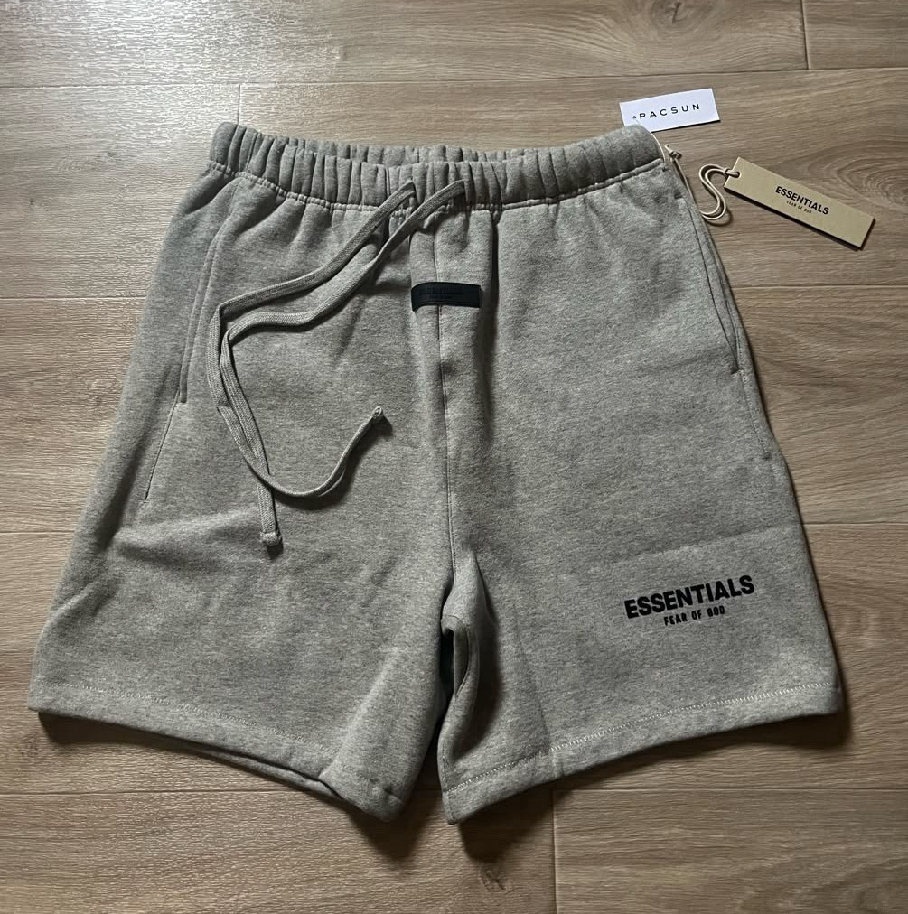 Essentials Fear of God Men’s Gray Fleece Sweat Shorts Logo Pockets Drawstring