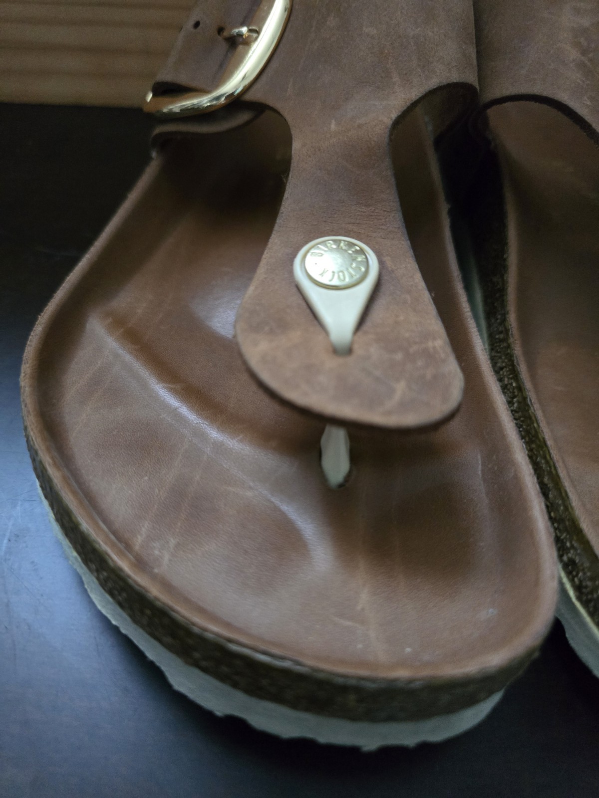 Birkenstock Gizeh Big Buckle Cognac Oiled Leather Sandals Gold Hardware Size 40