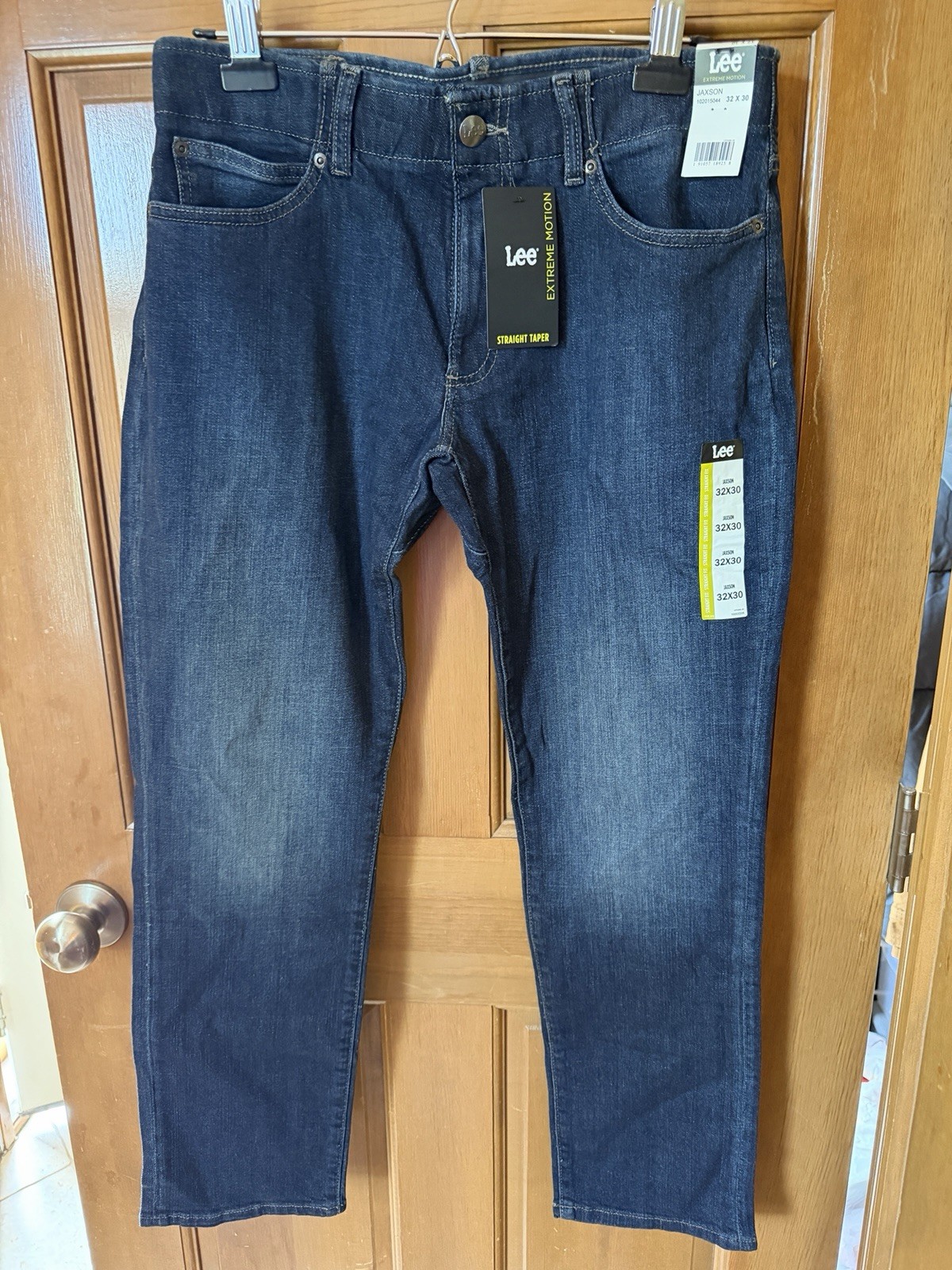 NWT Men’s Lee Extreme Motion Straight Taper Jaxon 32X30 Dark Blue Denim Jeans
