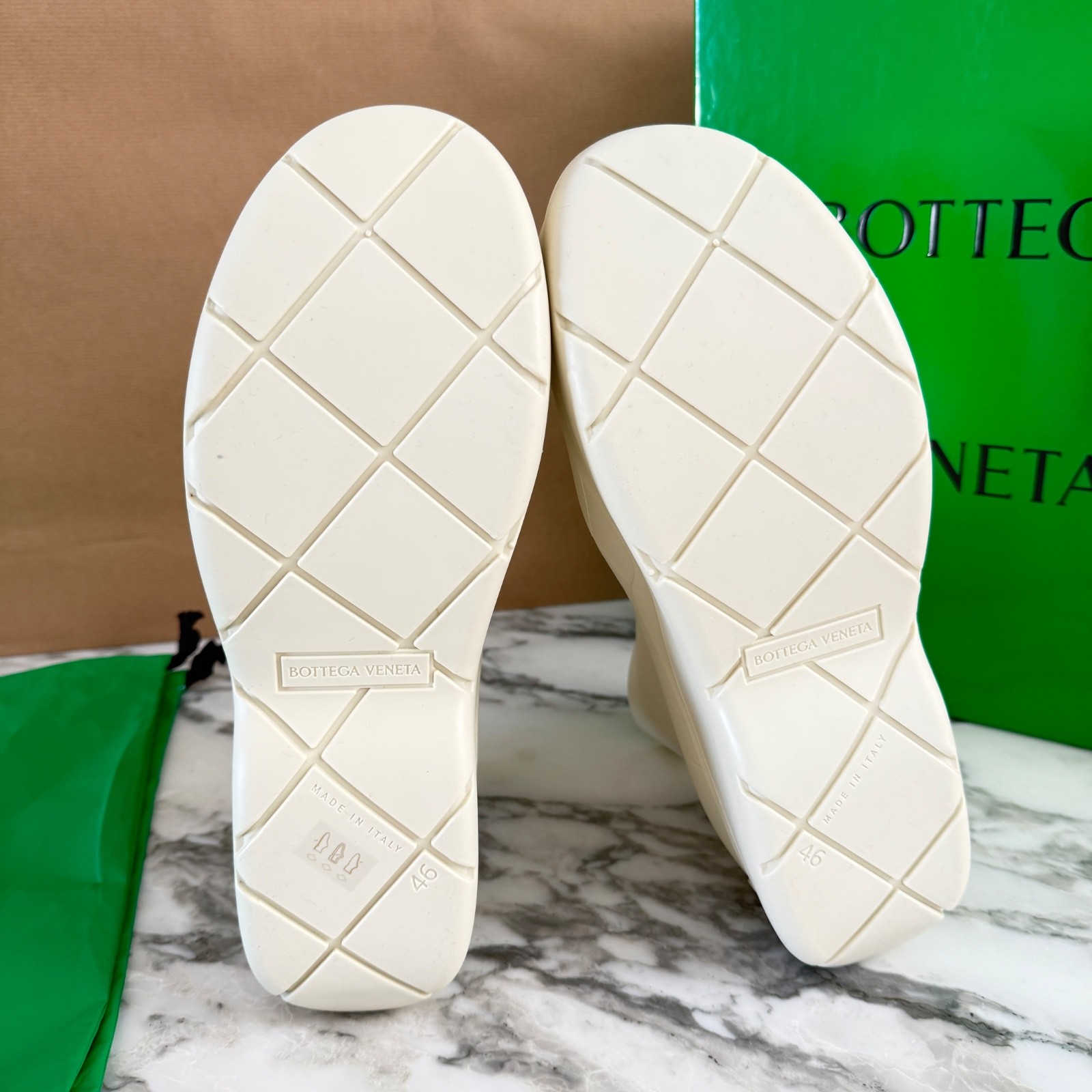 Bottega Veneta 640043 Men’s White Puddle Ankle Boots, sz 46