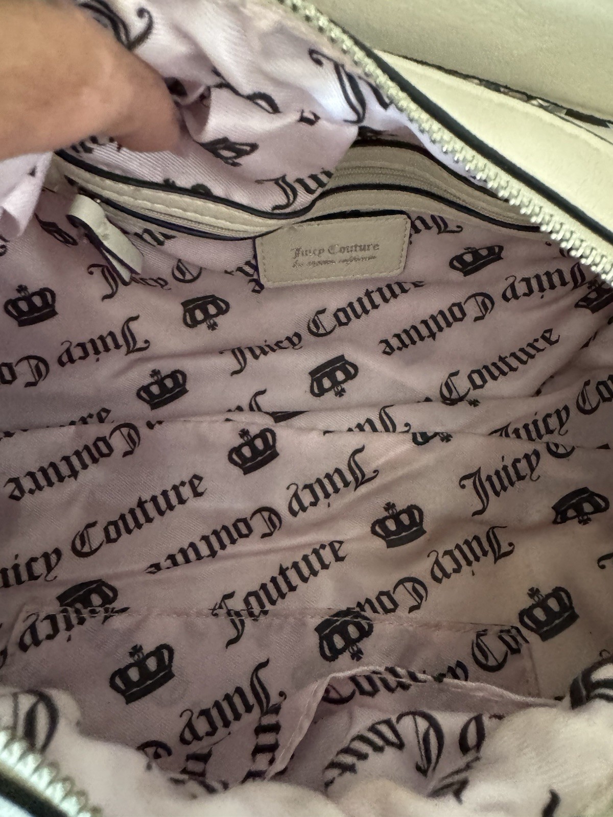 Juicy Couture Ivory Shoulder Bag Chain Strap Bow Accents Pink Lined Zip