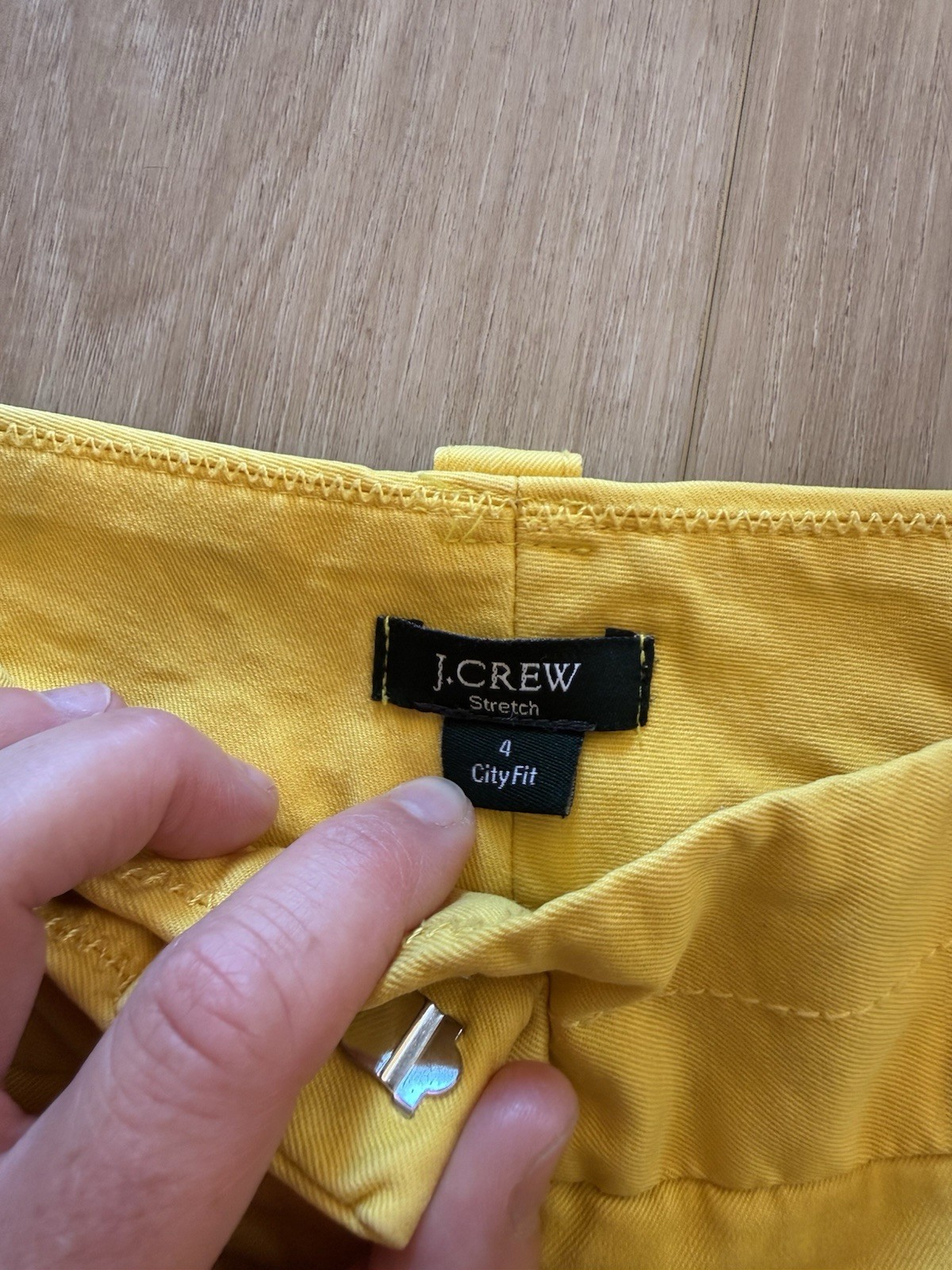 J Crew Women’s Size 4 Lot Pink Scallop Shorts & Yellow City Fit Pants