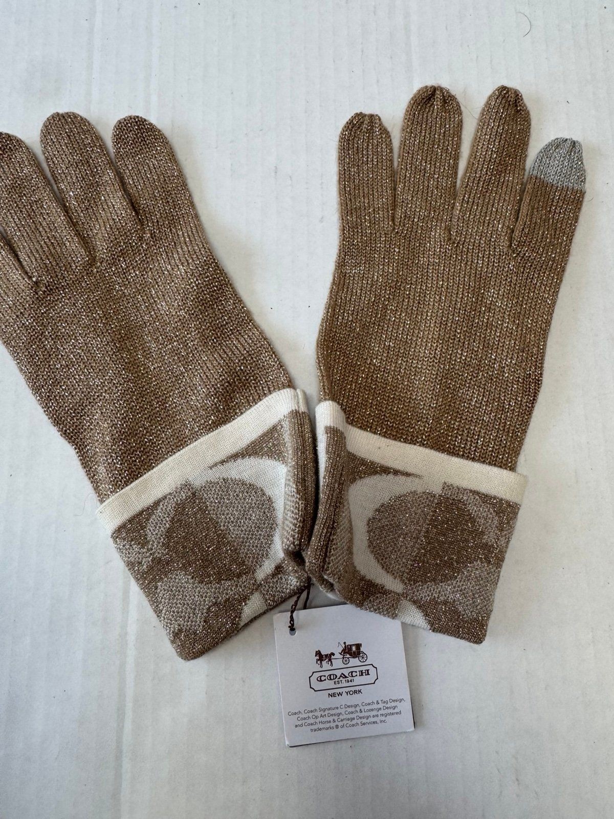 NWT Coach Logo C Monogram Shimmer Gold Beige Wool Touch Gloves