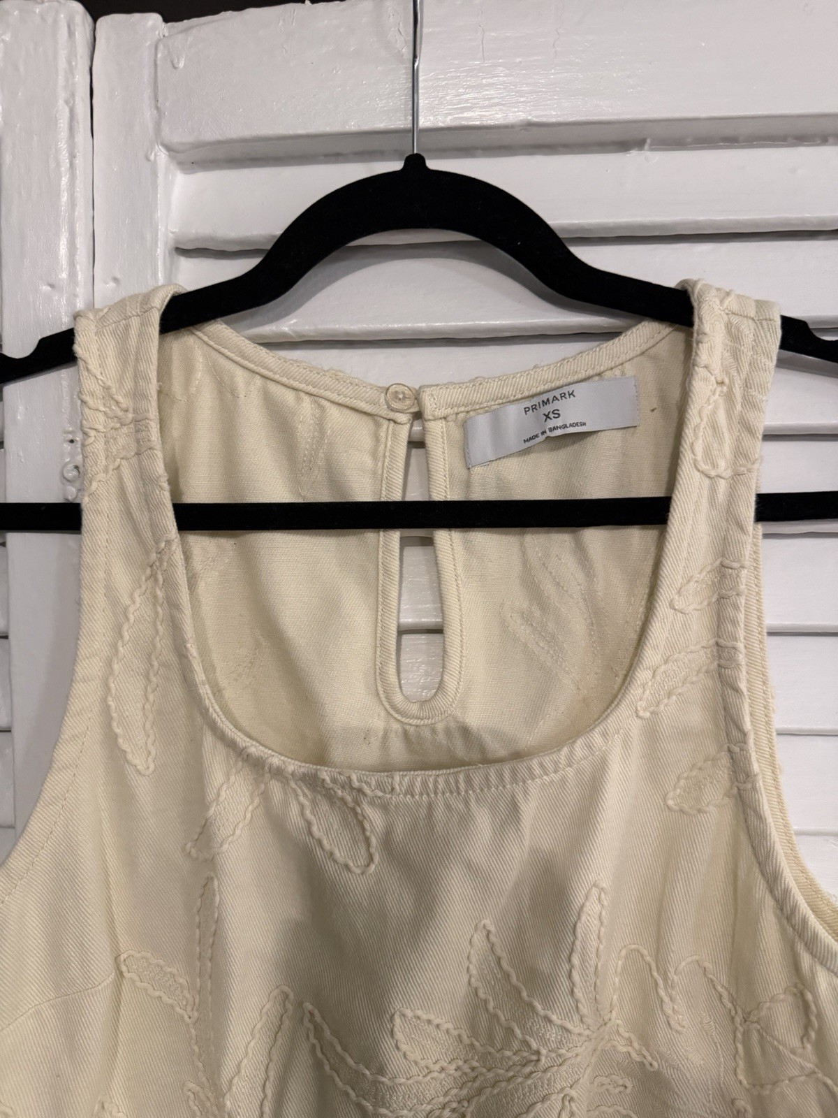Primark S Beige Floral Embroidered Scoop Neck Sleeveless Tank Top