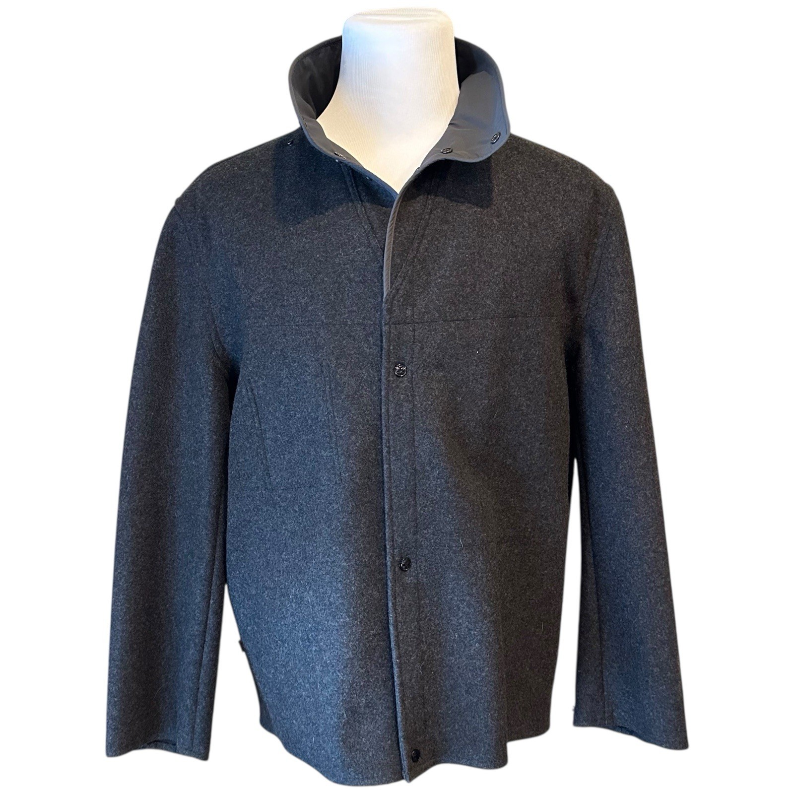 Victorinox Wool Jacket Coat Mens Sz Large Gray Underarm Vents Peacoat
