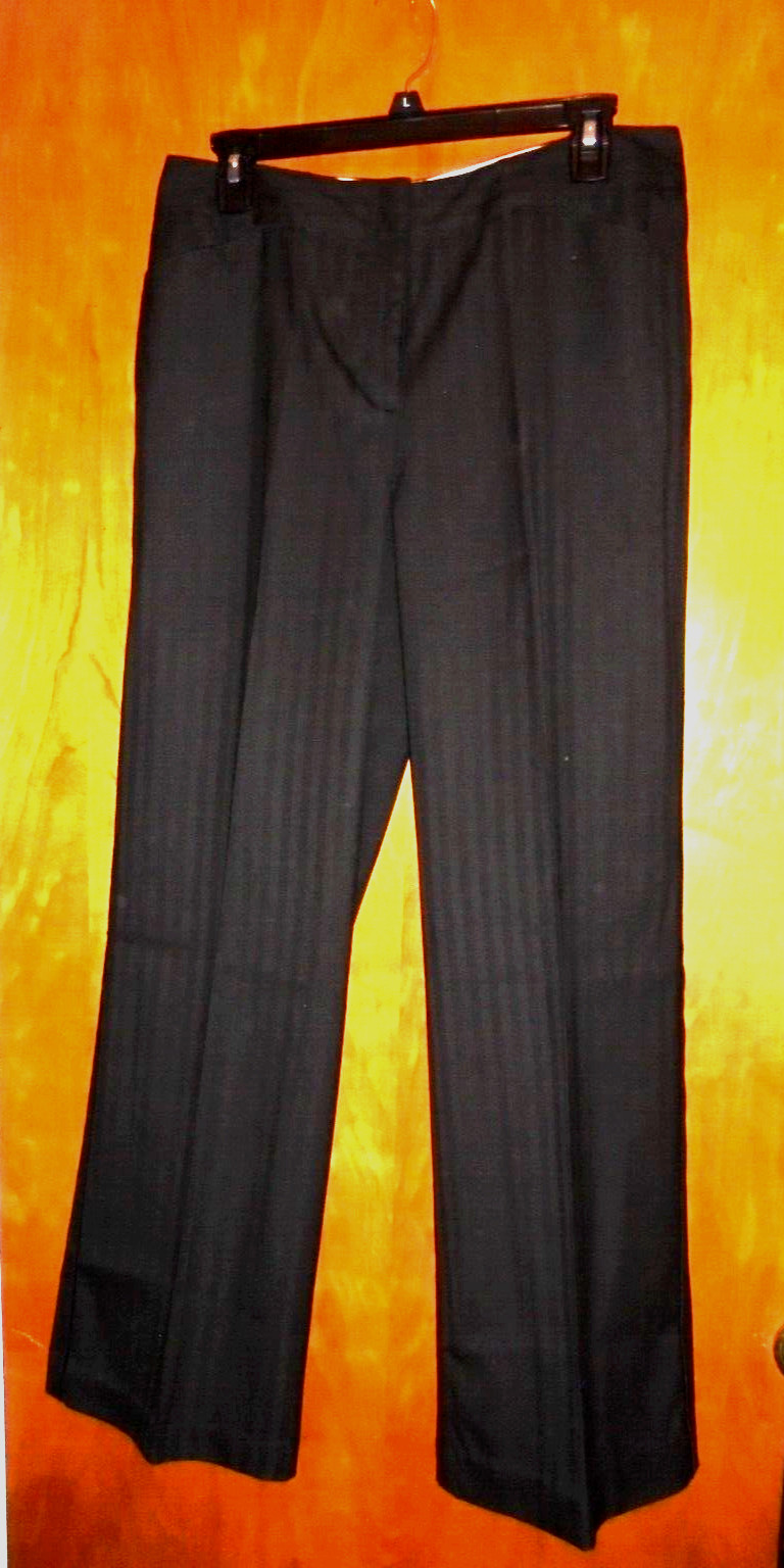 Worthington Women’s Stretch Slight Bootcut Dress Pants Size 8 Black striped New