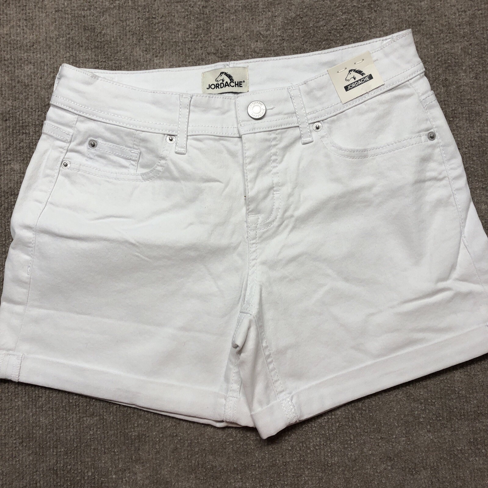 Jordache Women’s Boyfriend Cuffed Shorts White Size 2 NWT