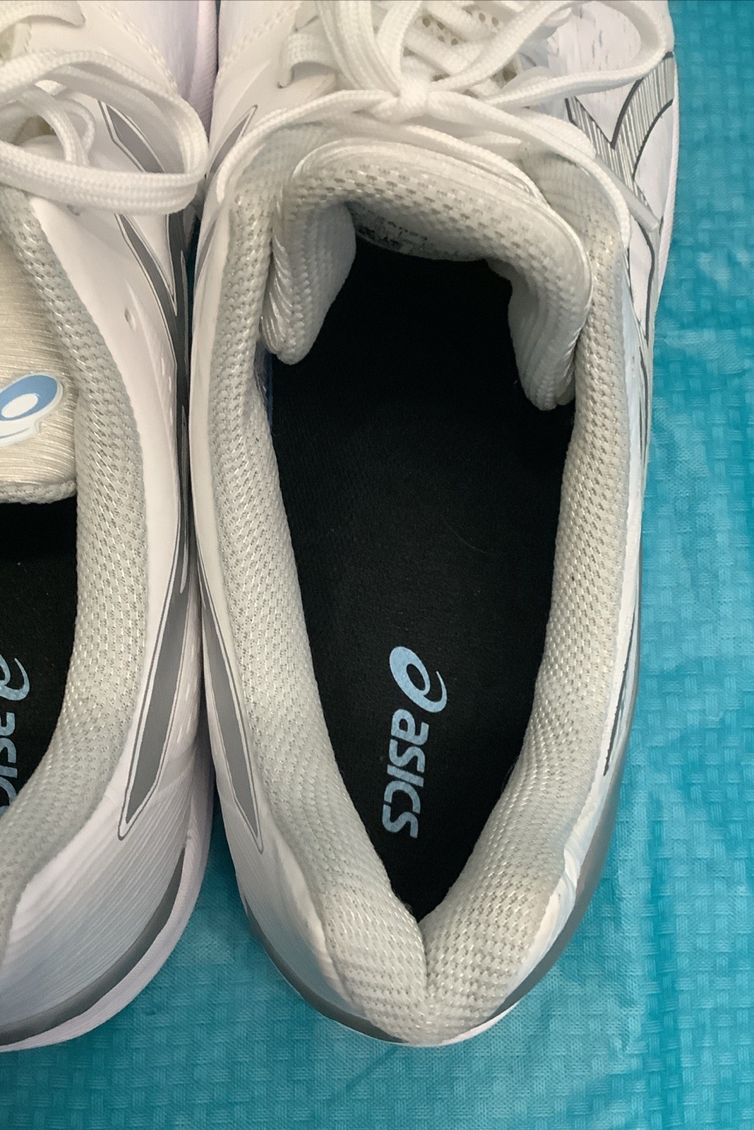 ASICS Sky Elite FF 1052A024 White Silver Volleyball Shoes Athletic Rare Men’s 14