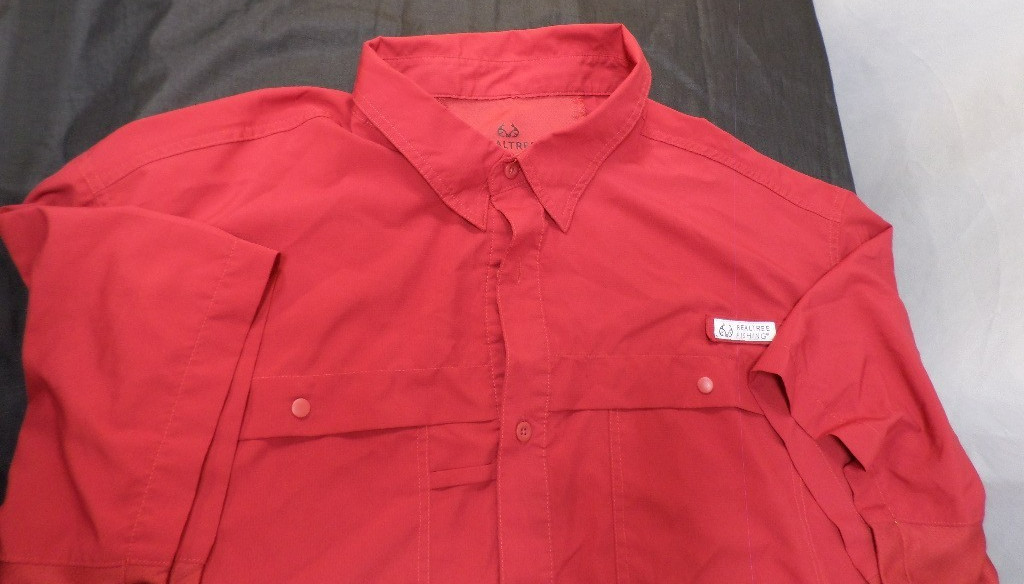 EUC DESIGNER REALTREE FISHING RED BUTTON SHORT SLEEVE SHIRT 3X-LARGE